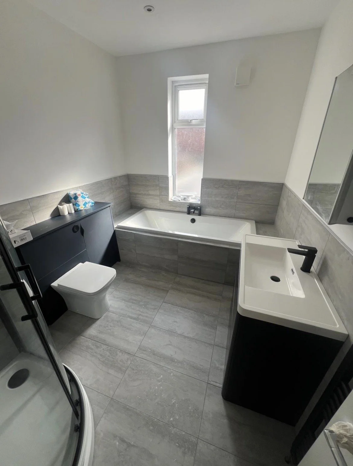 APPFIT - HOUSE BATHROOM