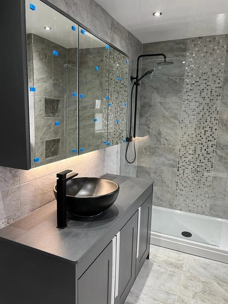 APPFIT - EN SUITE BATHROOM