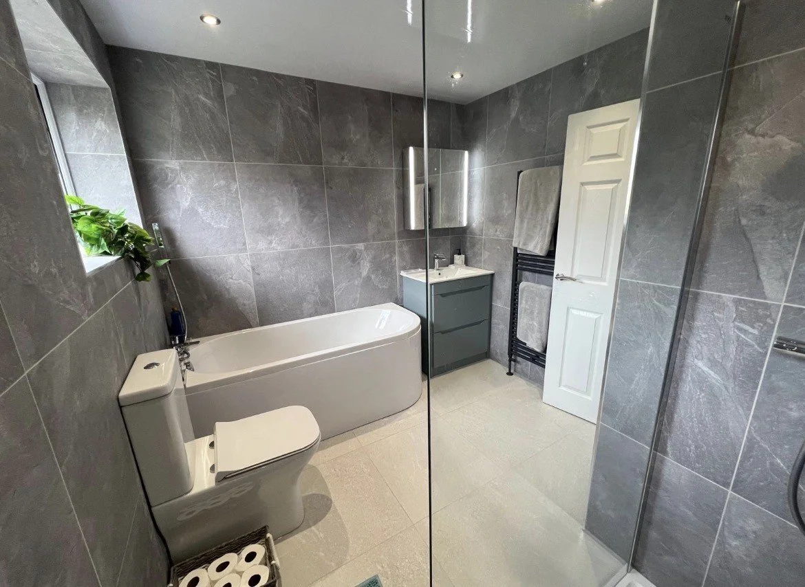 APPFIT - HOUSE BATHROOM