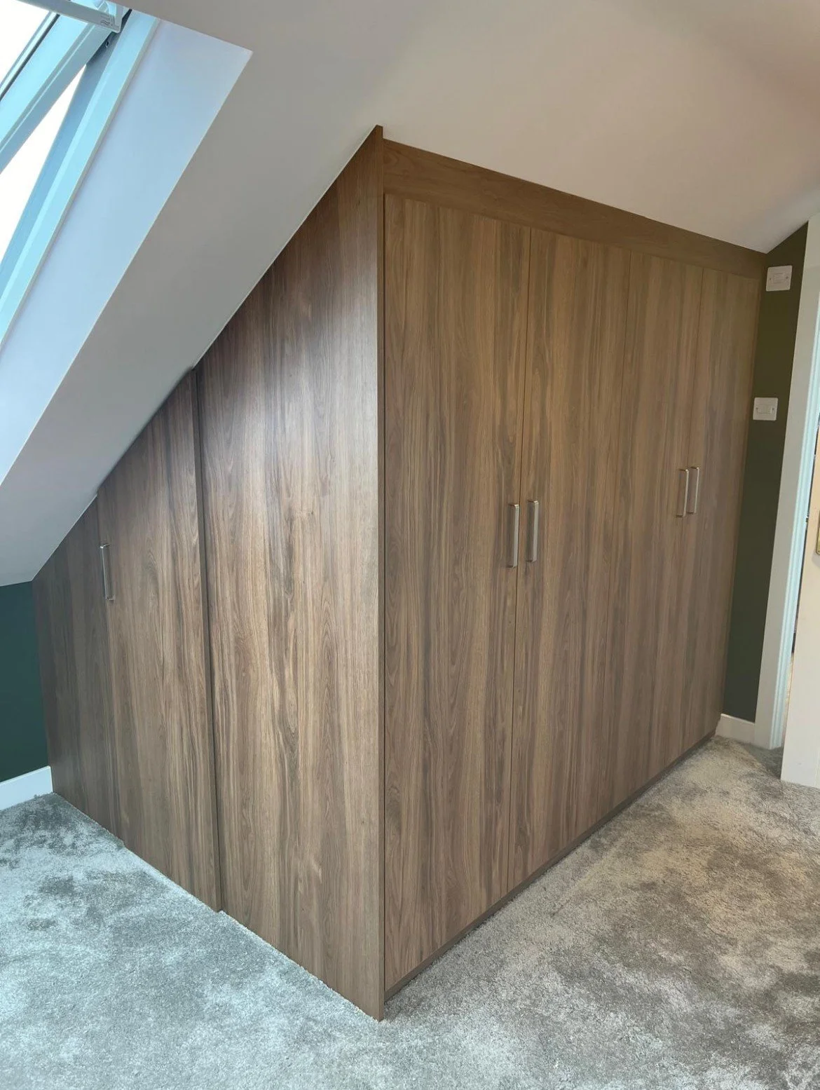 APPFIT - ANGLE WARDROBES
