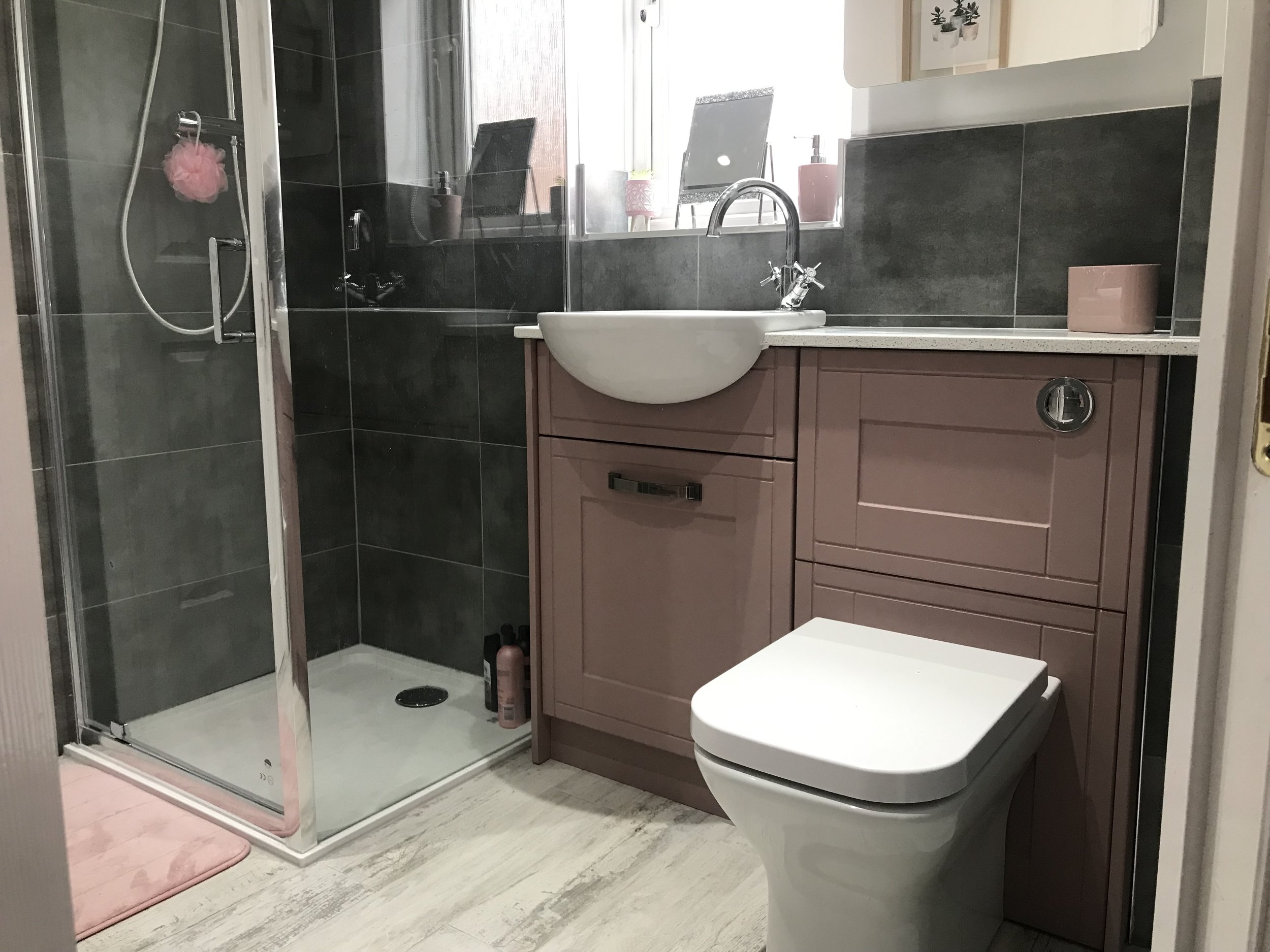 APPFIT - BESPOKE BATHROOM CABINETS