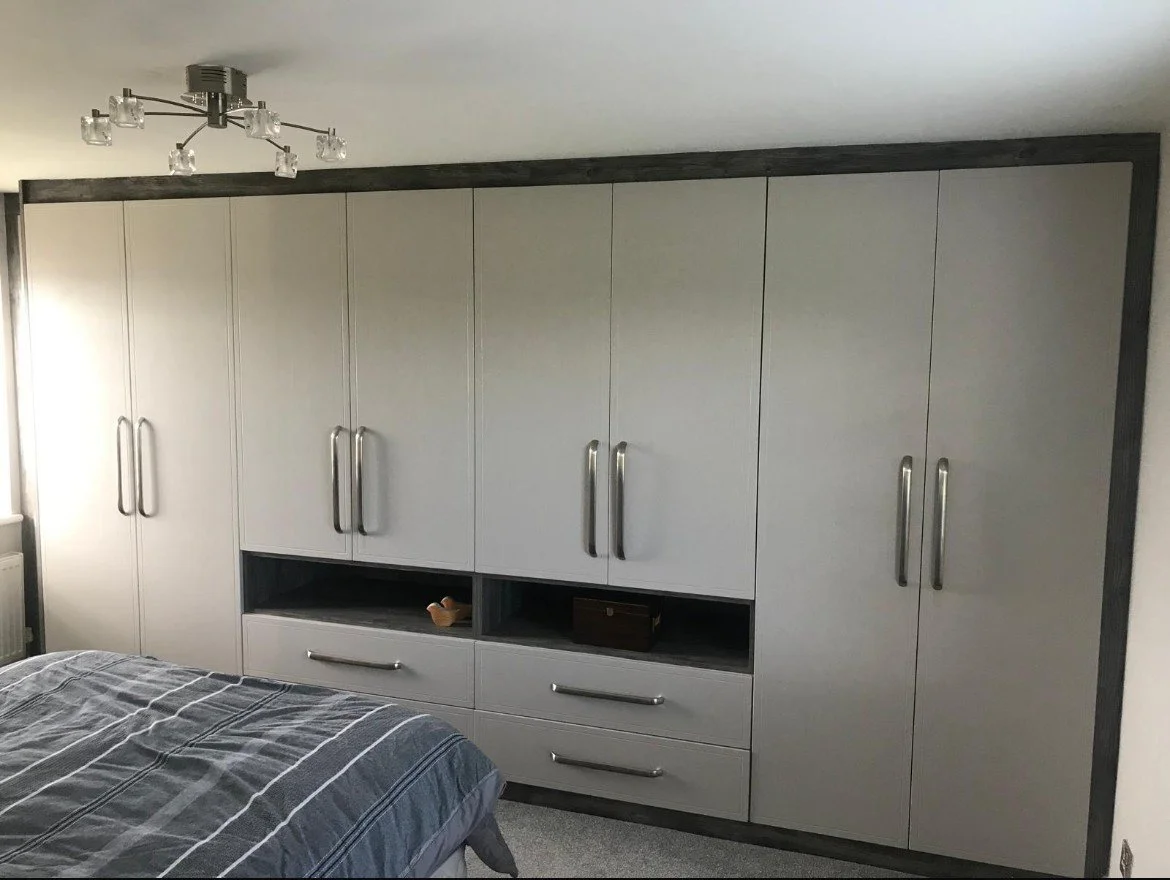 APPFIT - OPEN DISPLAY WARDROBES