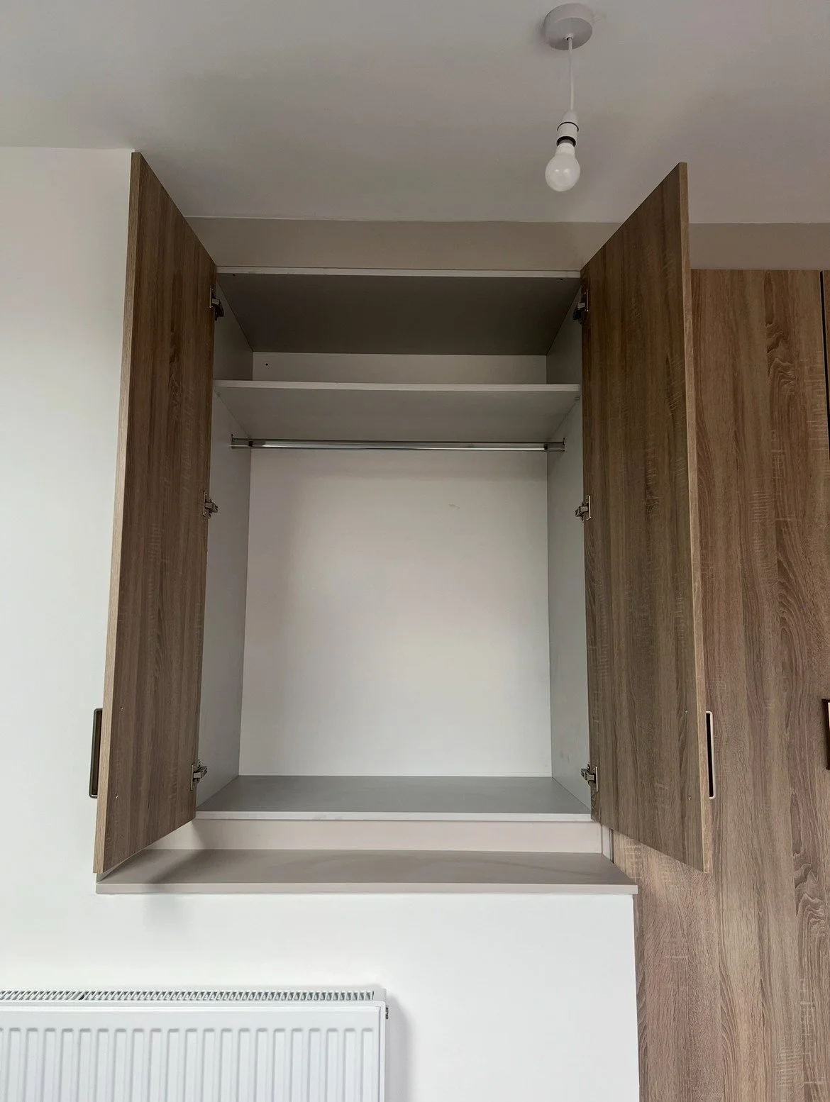 APPFIT - BULKHEAD WARDROBE