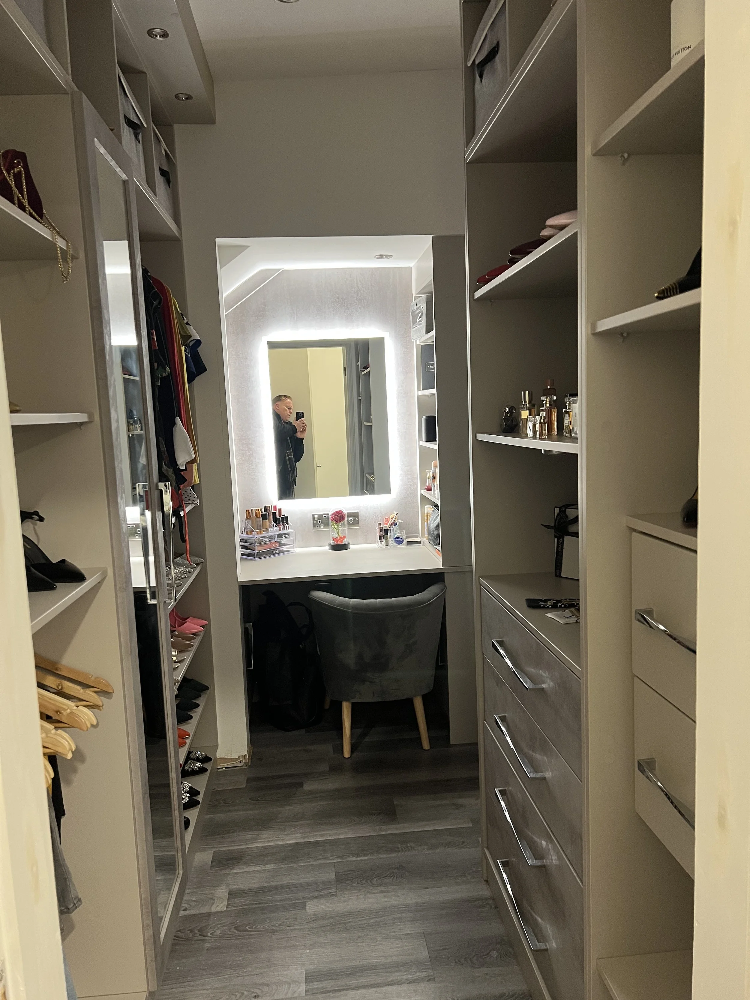 APPFIT - WALK IN WARDROBE