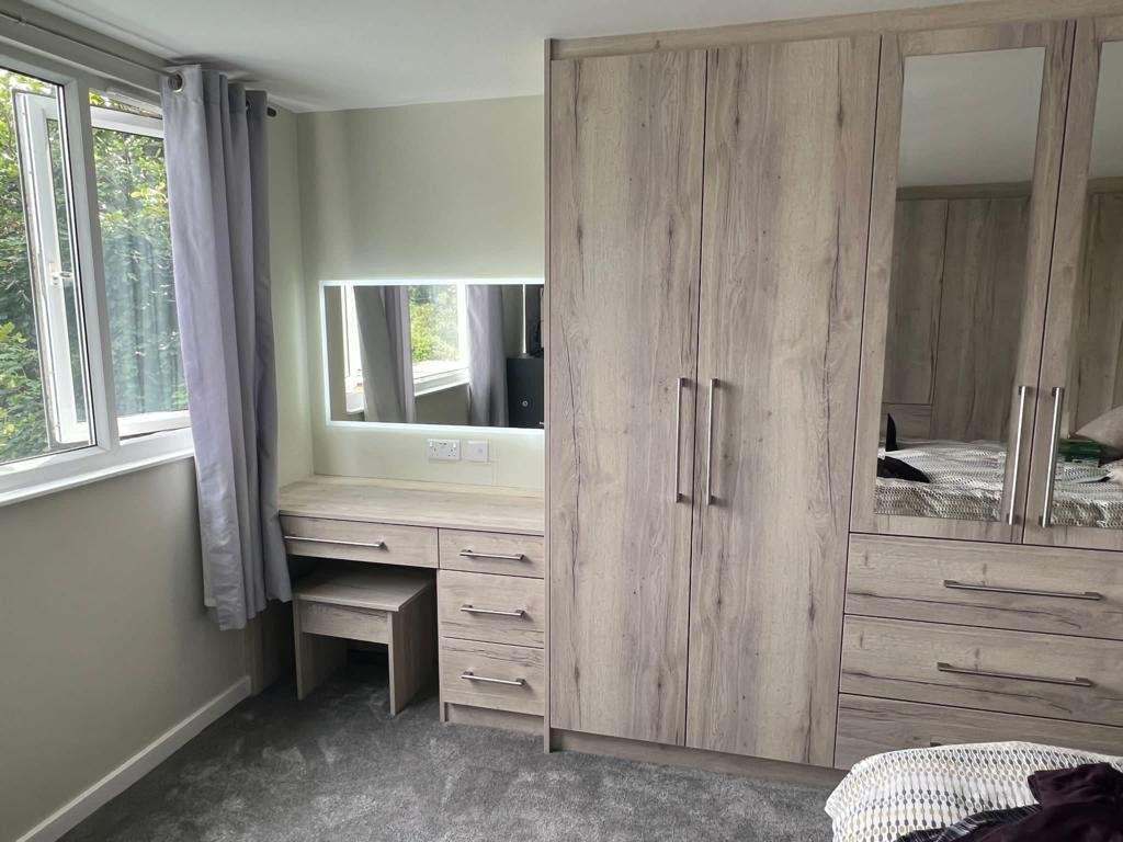 APPFIT - DRESSING TABLE