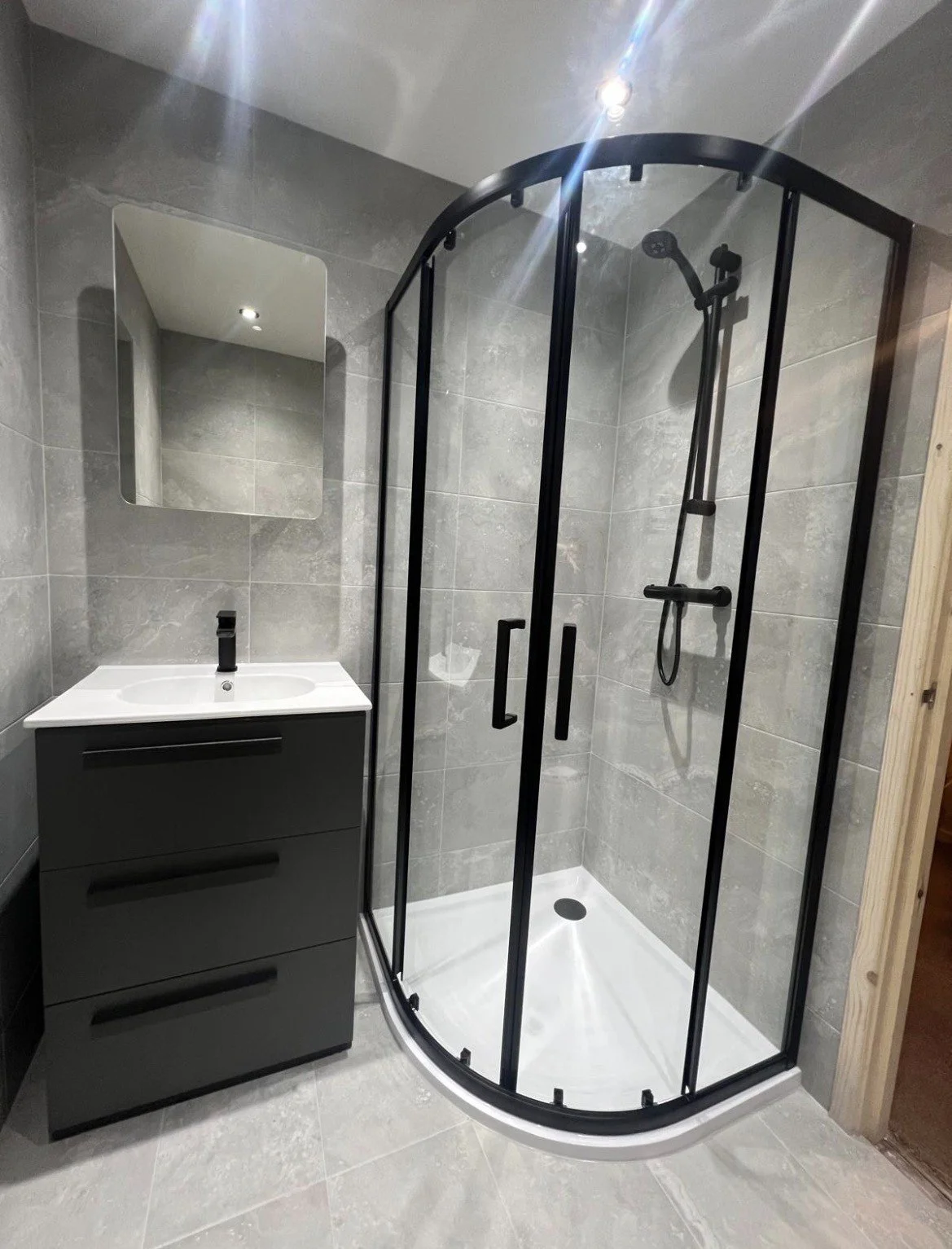 APPFIT - HOUSE BATHROOM
