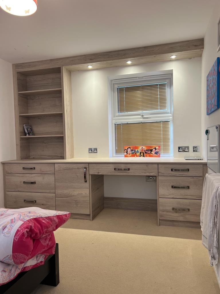 APPFIT - DRESSING TABLE