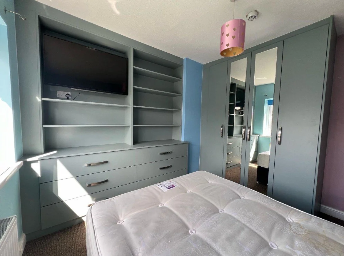 APPFIT - OPEN DISPLAY WARDROBES