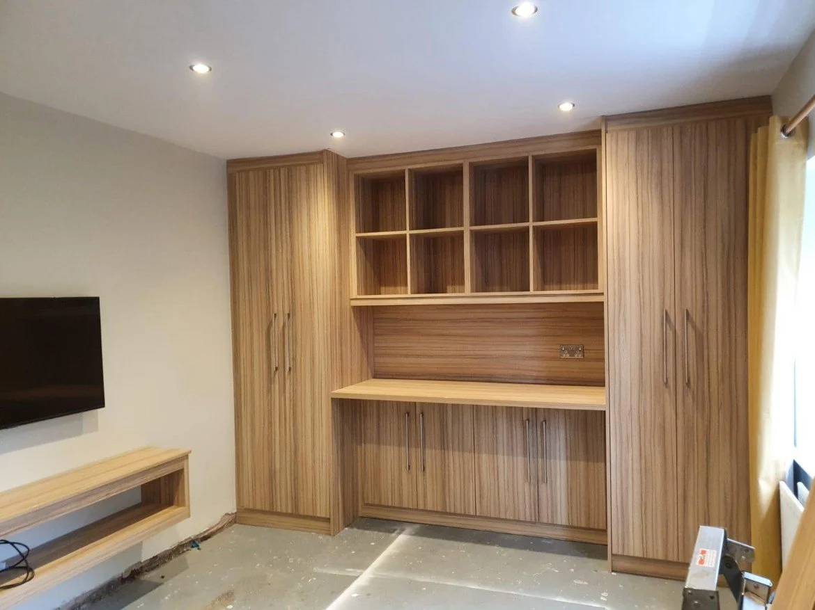 APPFIT - OPEN DISPLAY WARDROBES