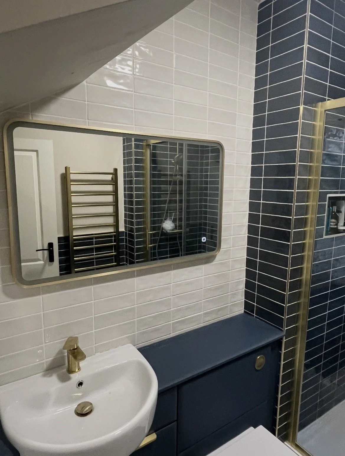 APPFIT - EN SUITE BATHROOM
