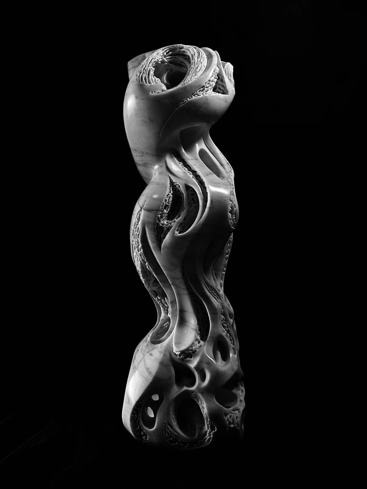 Suono Marino 
H 48 x 17 x 15 cm
marmo bianco Carrara