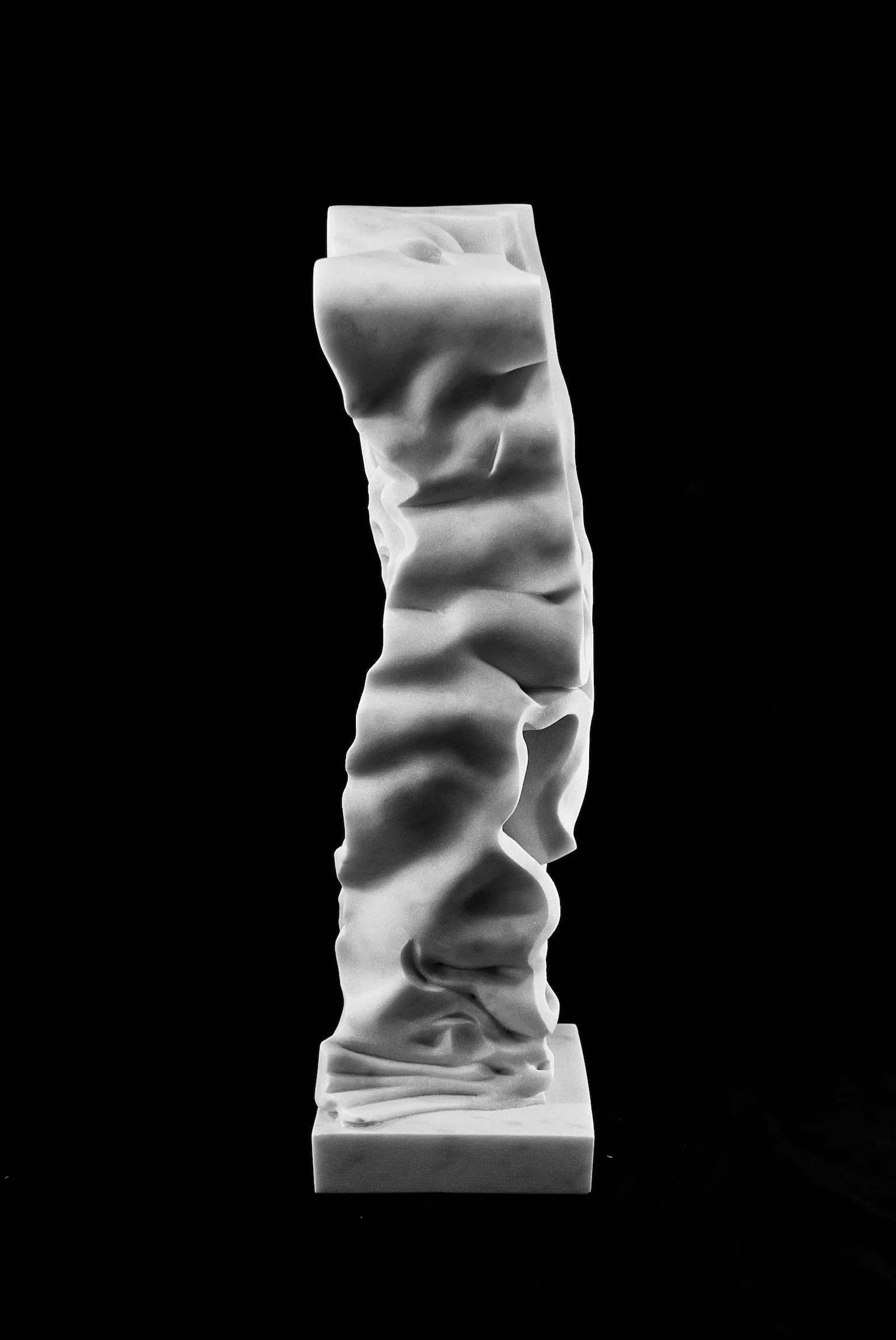 Studio Astratto Materia Fluida
H 35 x 16 x 15
marmo bianco Carrara 