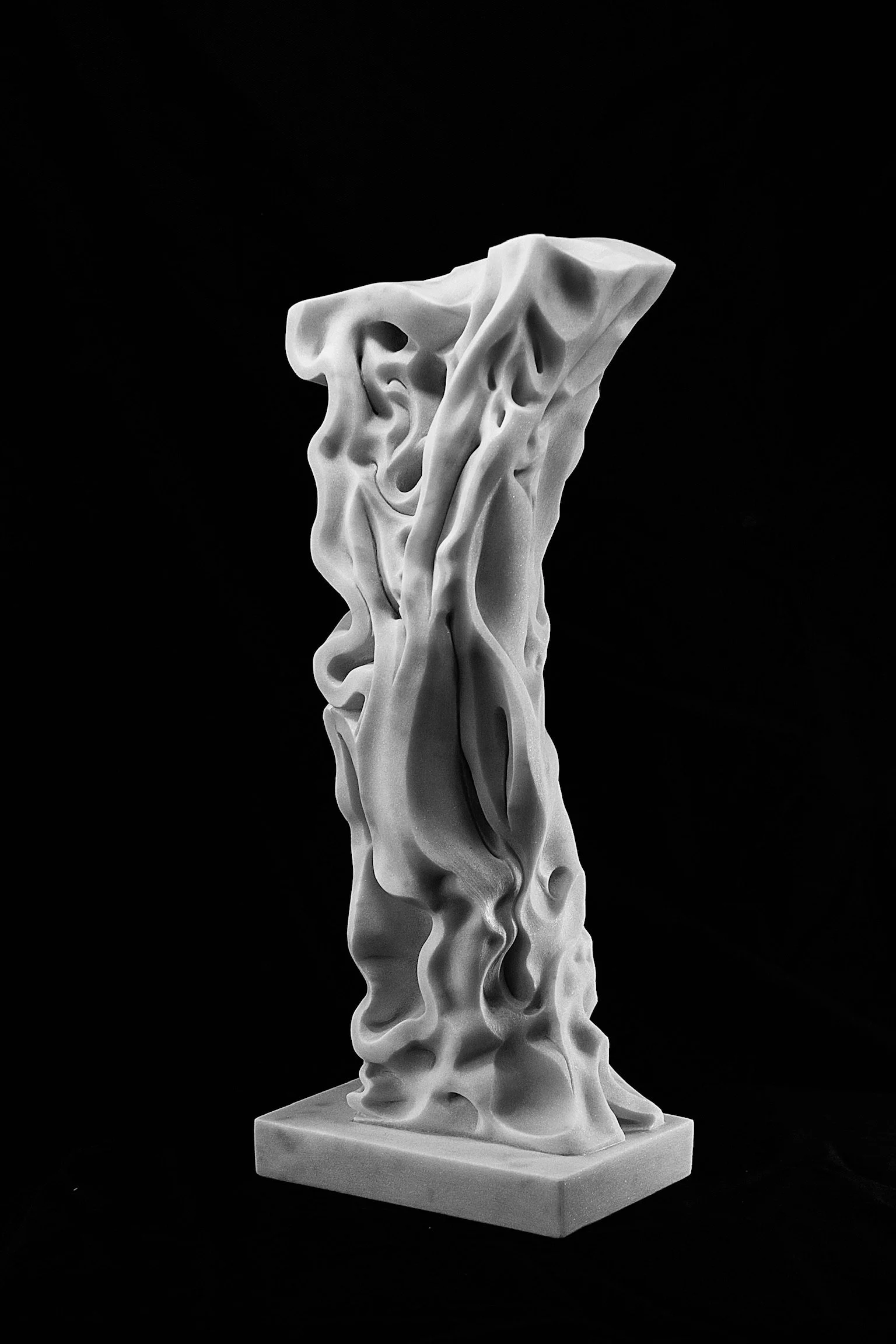 Studio Astratto Materia Fluida
H 35 x 16 x 15
marmo bianco Carrara 