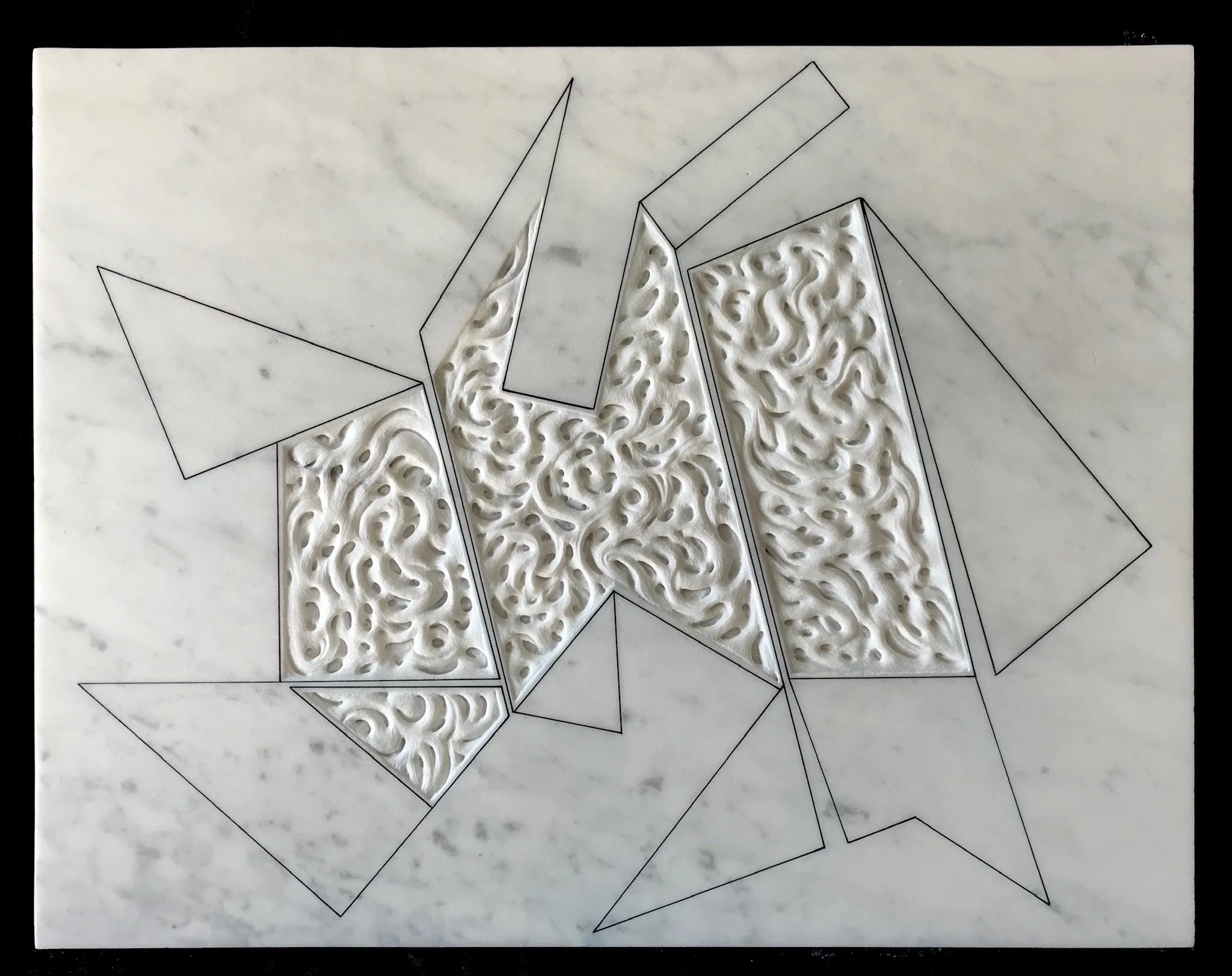 scomposizione
H 35 x 40 x 1 cm
marmo bianco Carrara e stampa a inchiostro