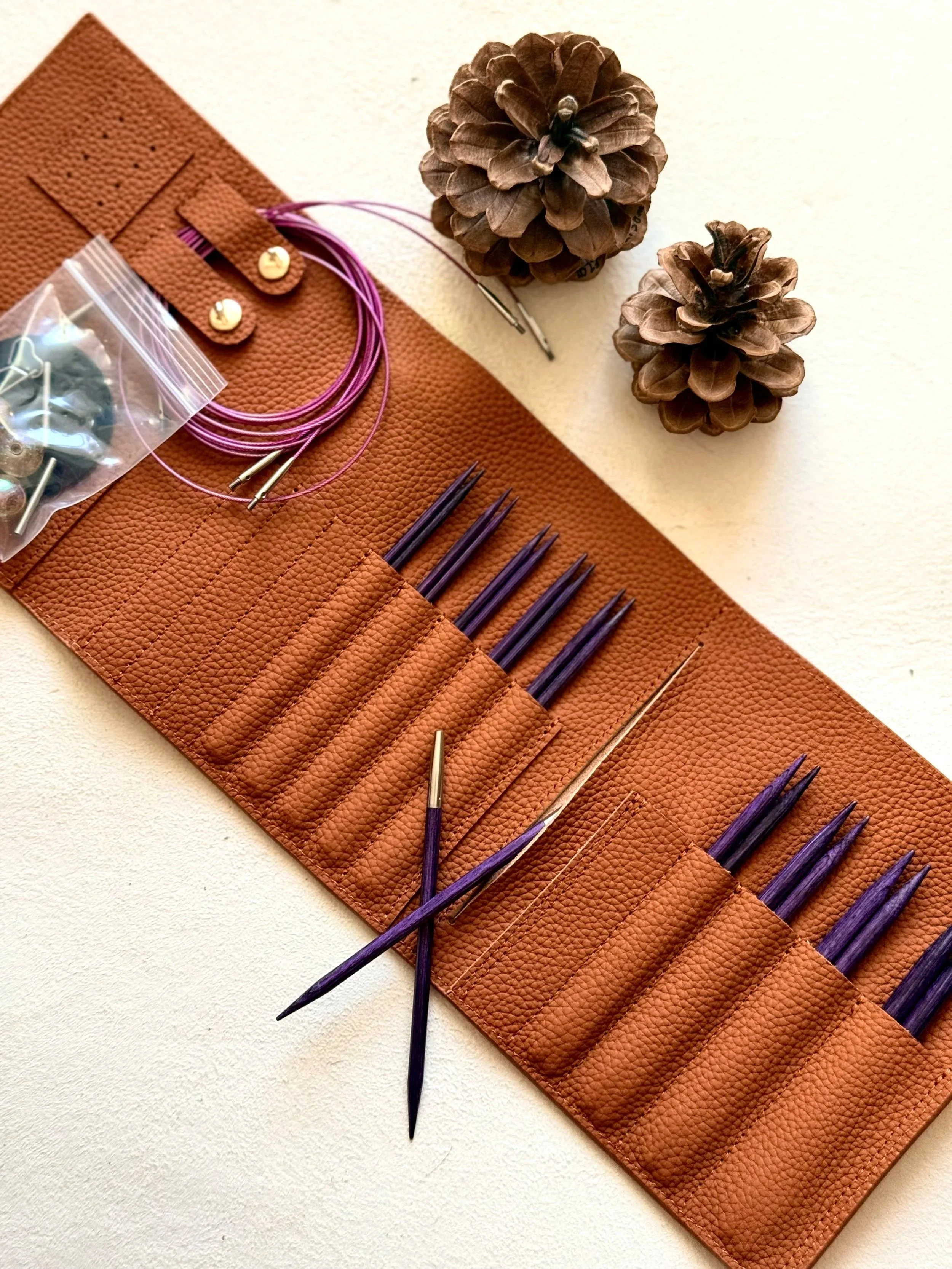 Rosewood Interchangeable Needle Set with leather case