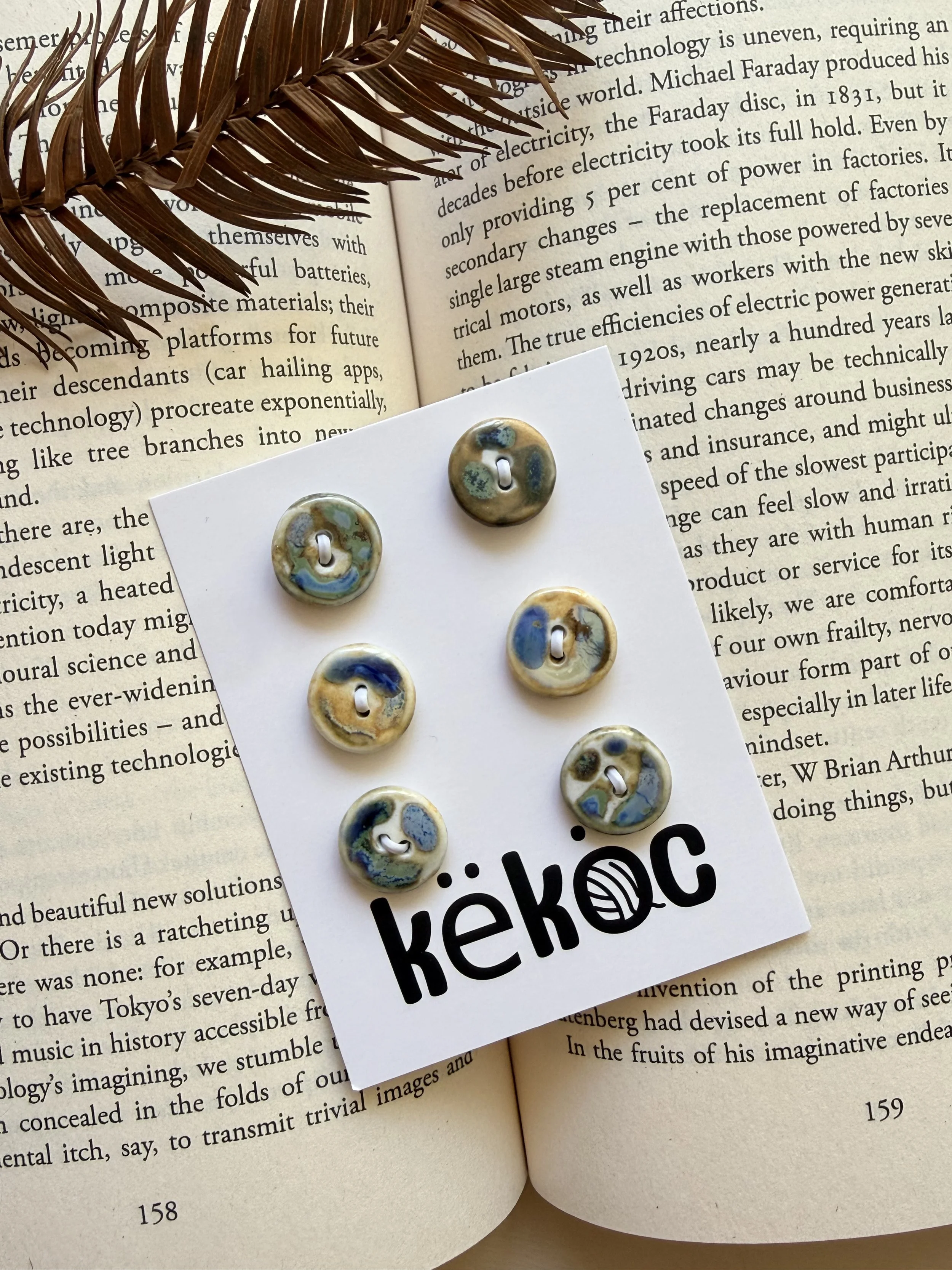 Këköc X Studio 900°C Forest Glaze Ceramic Buttons-Maldives