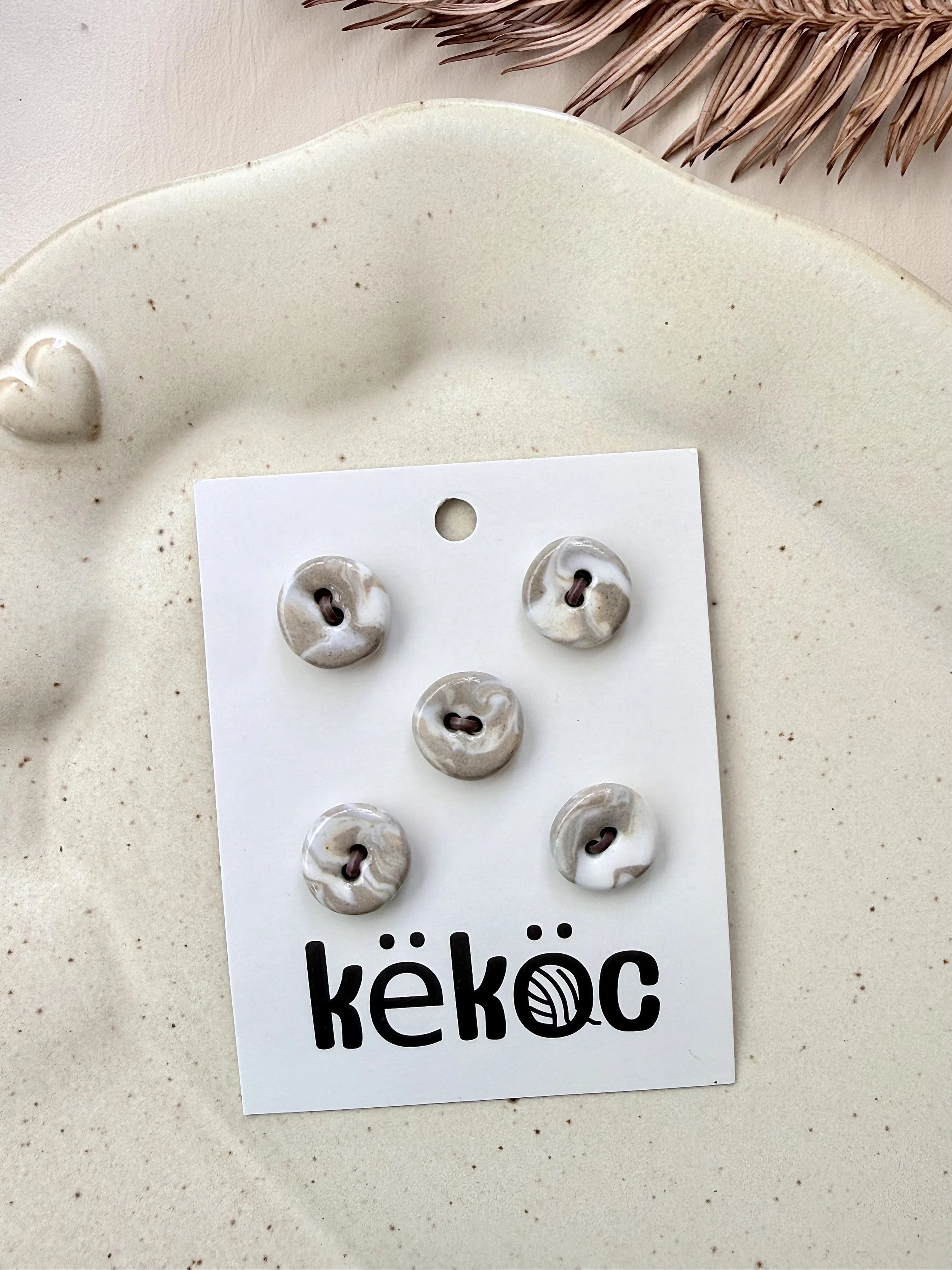 Këköc X Studio 900°C Ceramic Buttons- Flicker