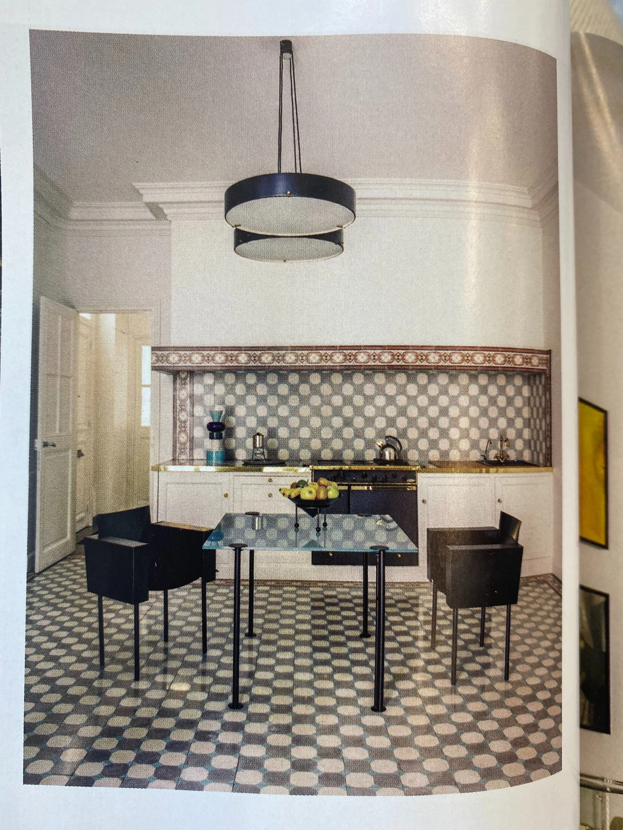 .
Every time I think it&rsquo;s time to recycle an old stack of magazines, I find another page worth keeping.
.
#designinspᴏ 
#interiordesign 
#interiors