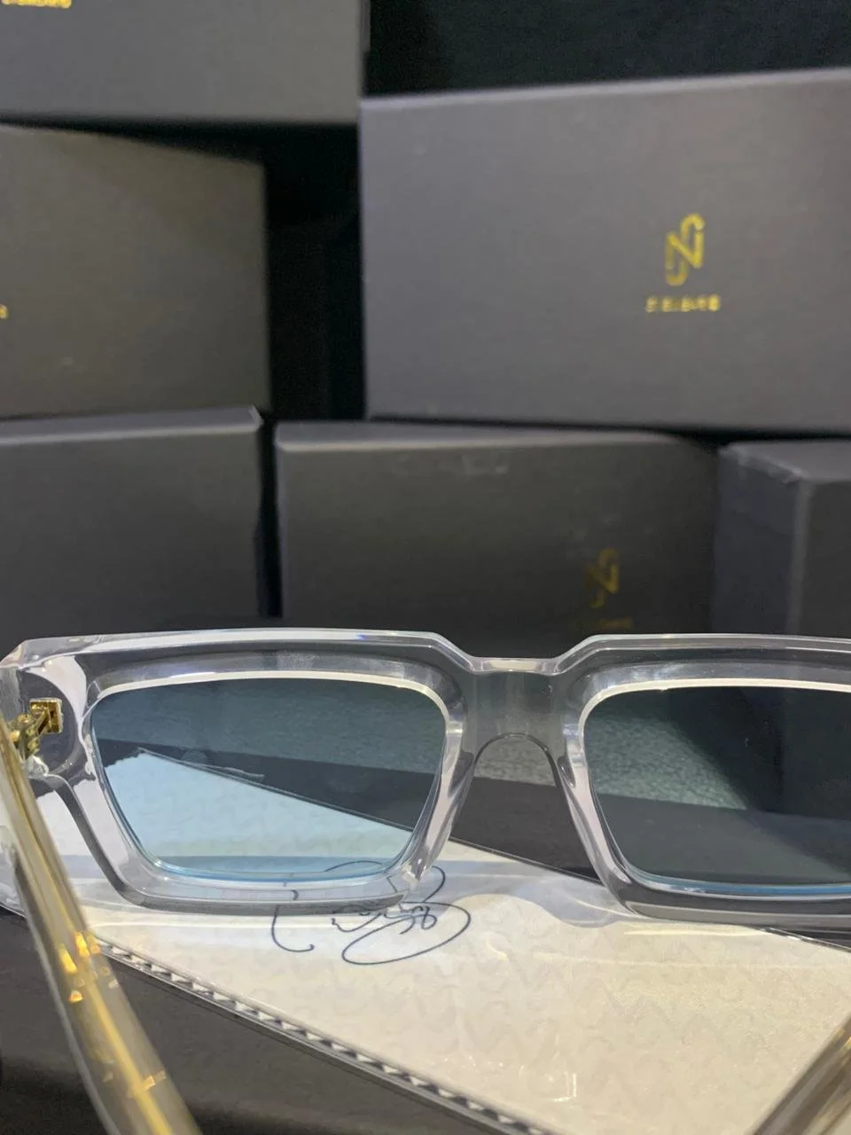 neymar óculos azul.jpeg