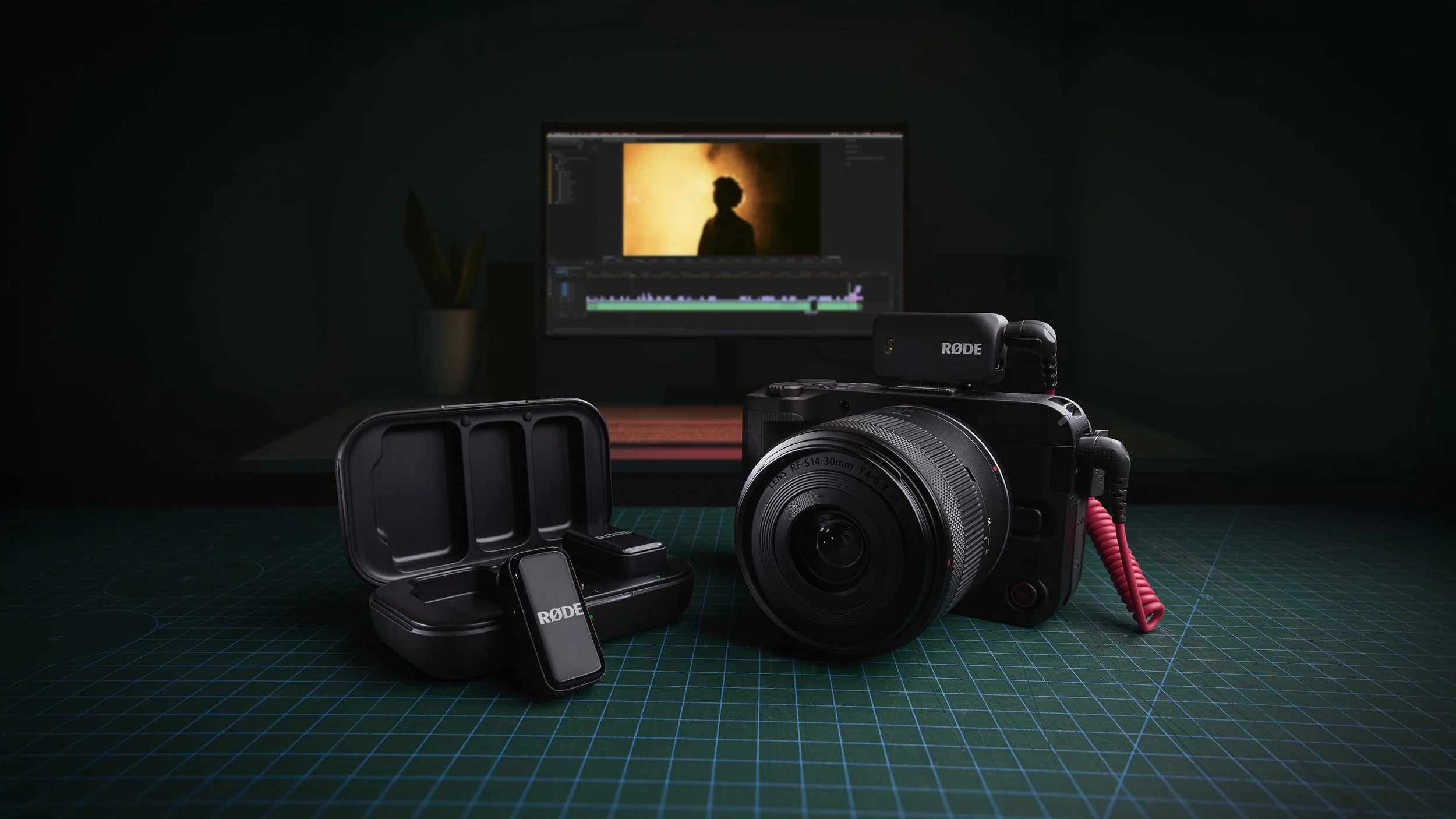 rode-wireless-micro-camera-kit-connects-to-a-camera-8192x4608-rgb.jpg