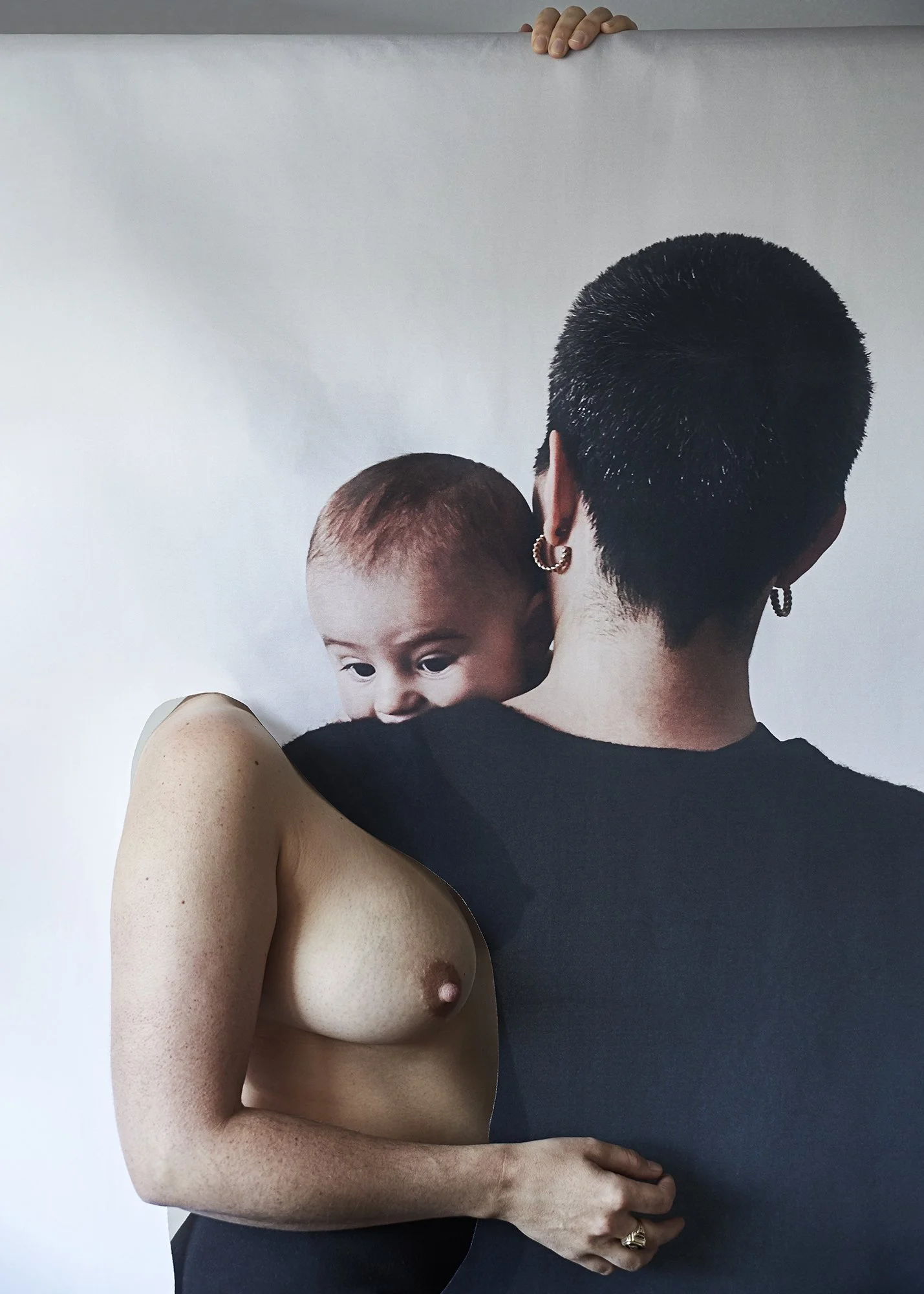 Haser-Motherhood_Sarah_Vanessa_andOshi.jpg