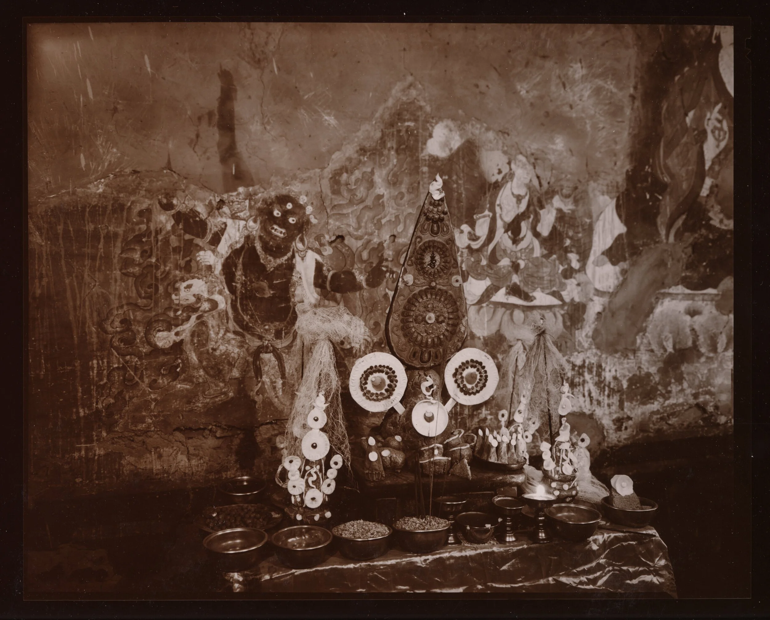 Connor.Linda-Continuum_22OfferingAlterMural_Hemis.jpg