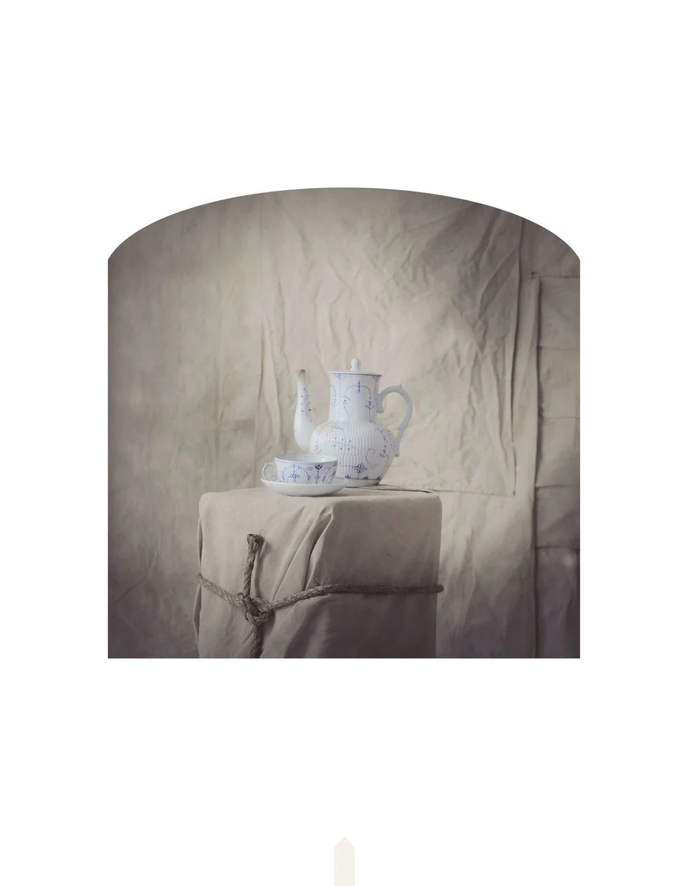 Kahn-Selesnick_100Views-11_a_still_life(p).jpg