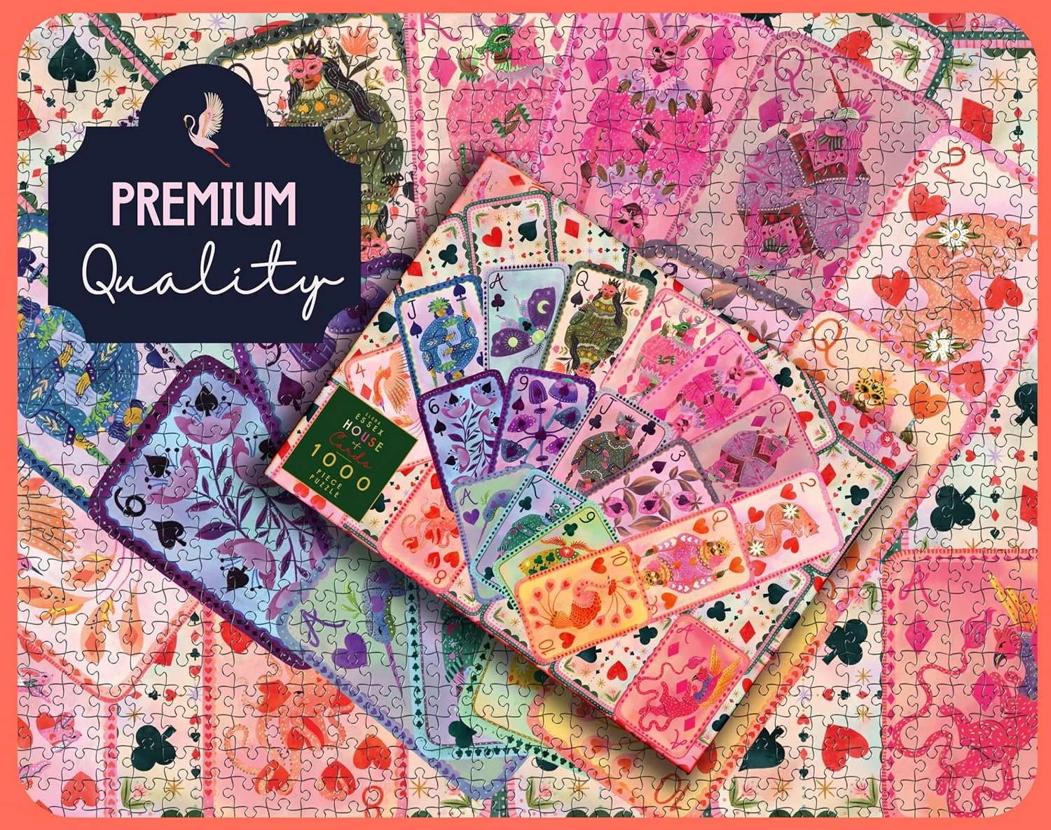 Een kleurrijk legpuzzel van 1000 stukjes met een doos vol met speelkaarten met fantasy en dierenmotieven, uitgestald op een tafel.