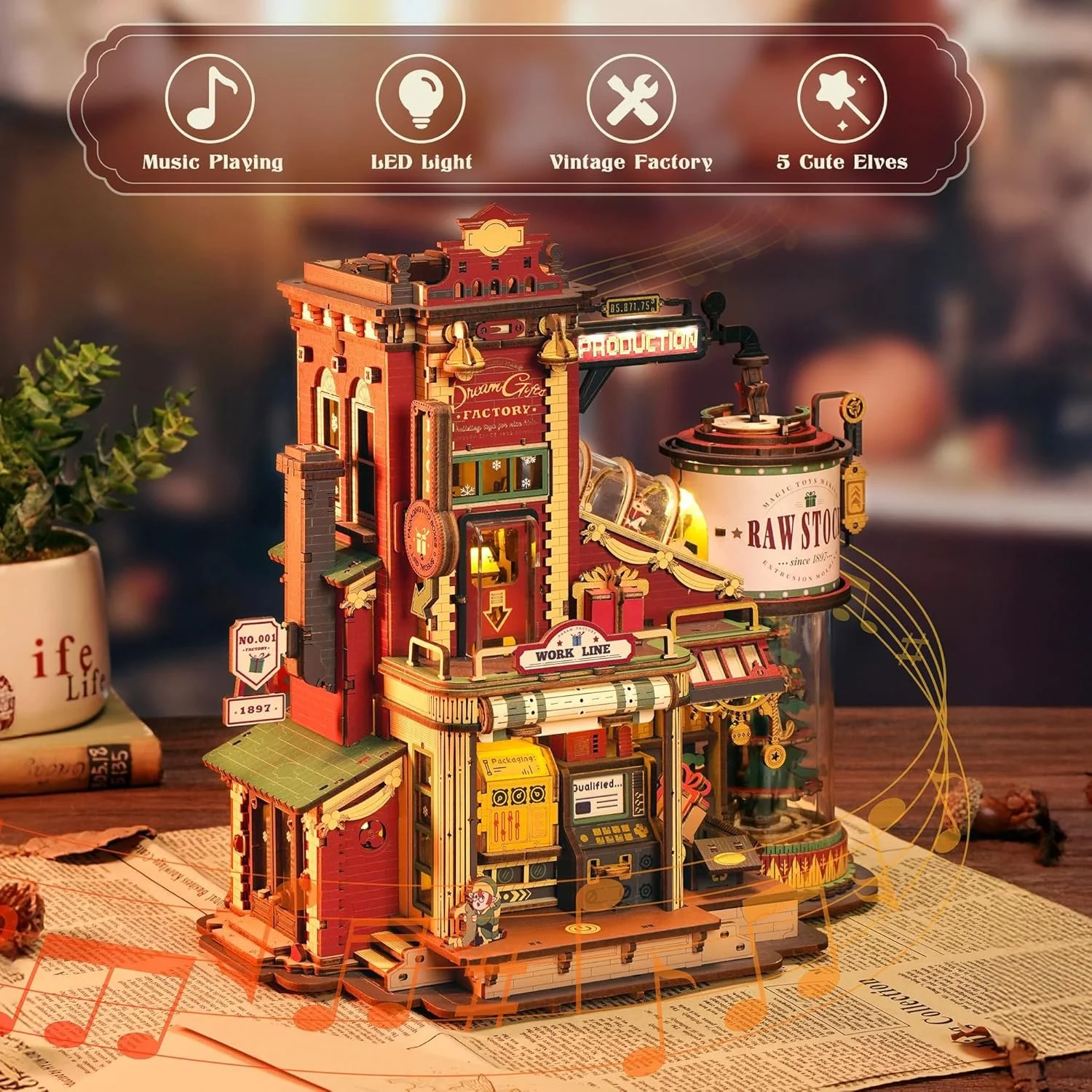 Een kleurrijk, gedetailleerd houten speelgoedbouwpakket van een fabriek, met muzieknoten rondom, en tekst die verwijst naar muziek, verlichting, een vintage fabriek en elfjes.