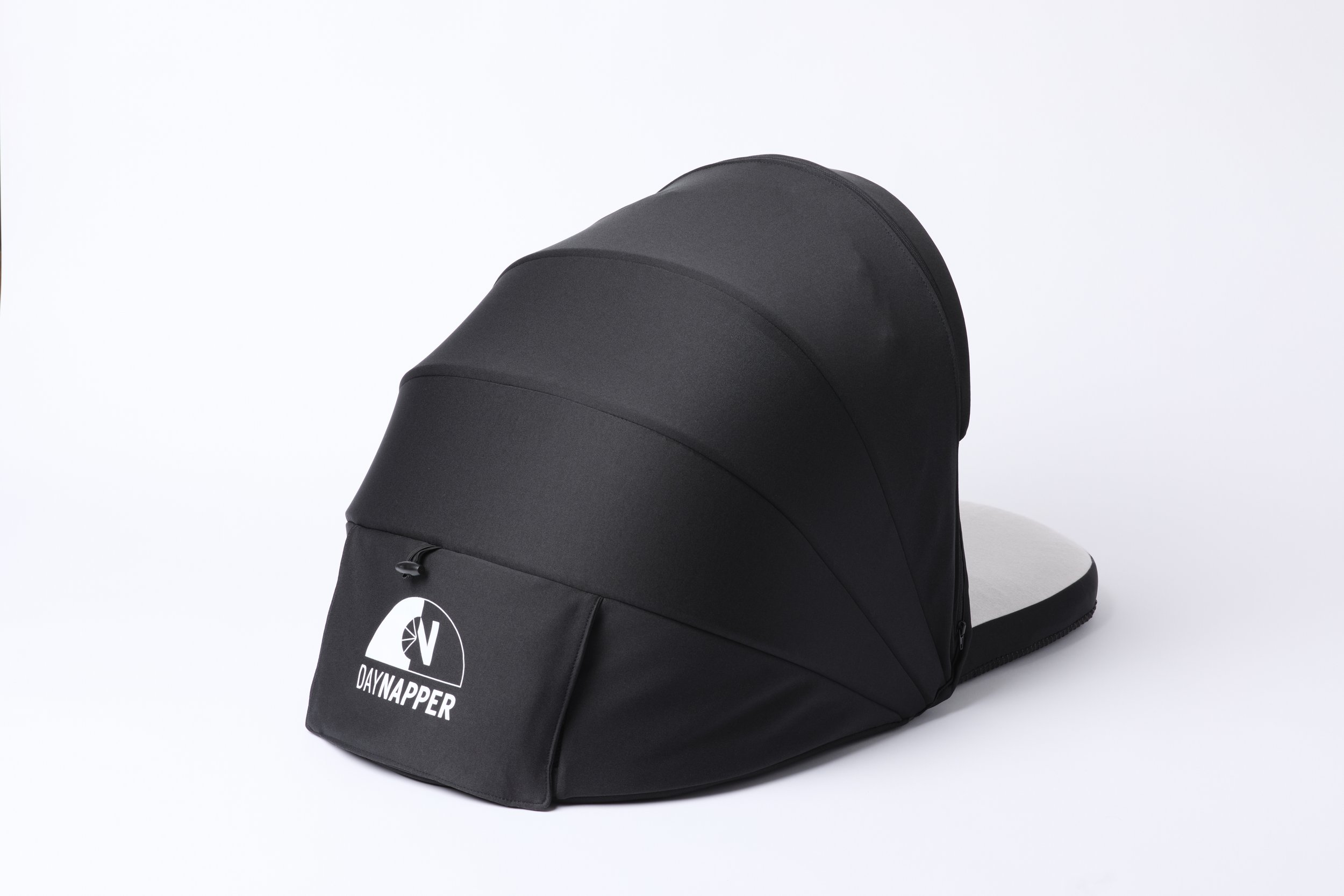 Air-permeable, blackout hood