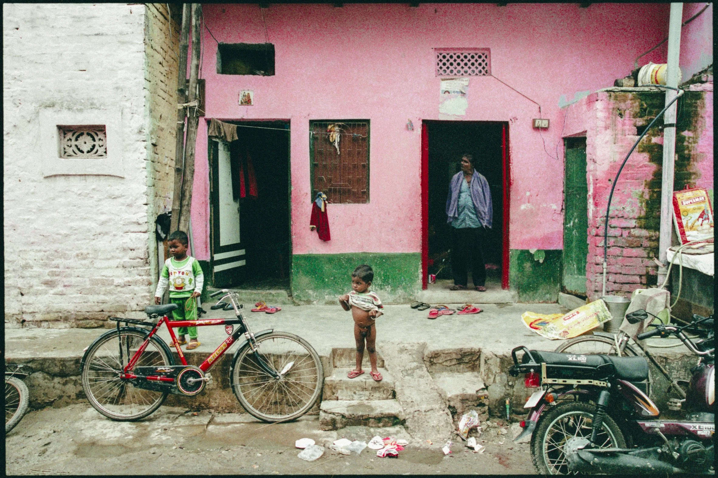 Thomas-SYMONDS_India-003-2.jpg