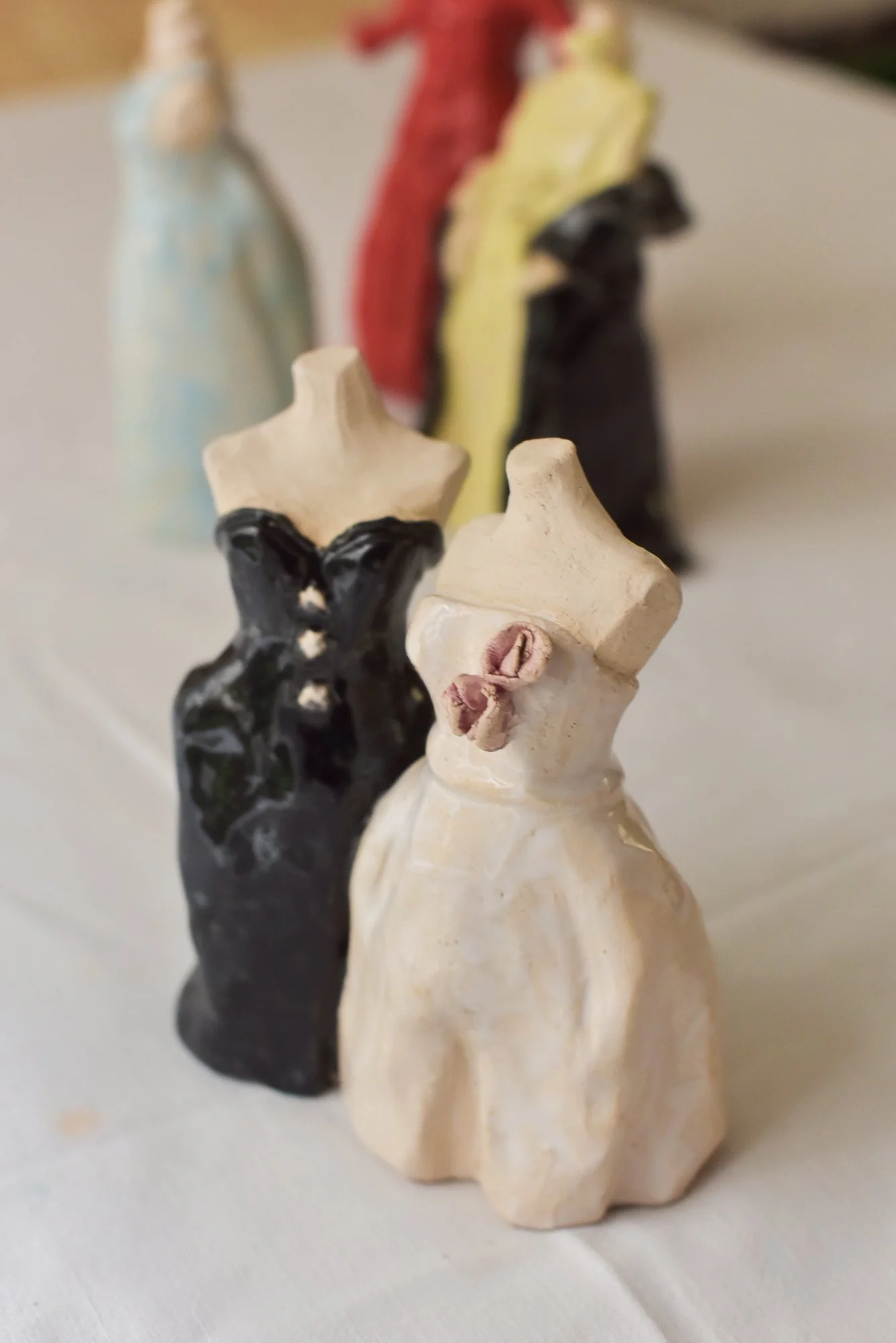 New Look, céramique, 17x12 cm, 2025