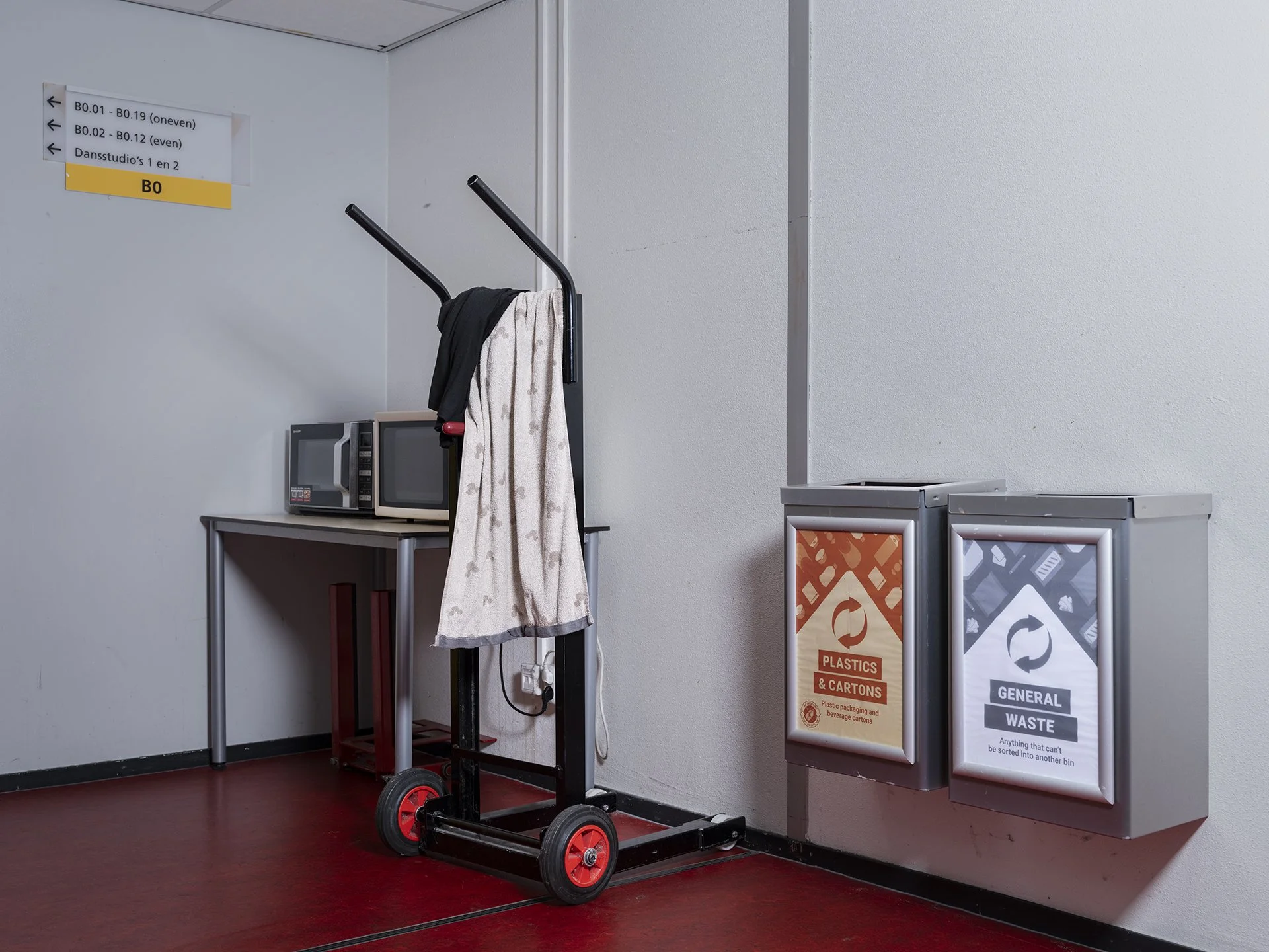 038_DSF7583_Still lifes_Microwaves.jpg