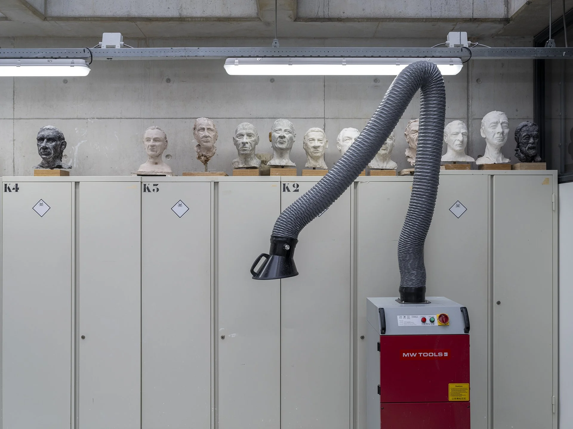 075_DSF9934_Still life_Heads with extraction system.jpg