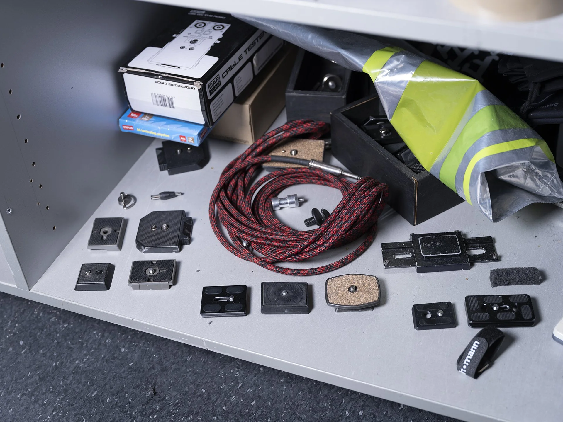 124_DSF7618_Still life_quick release plates.jpg