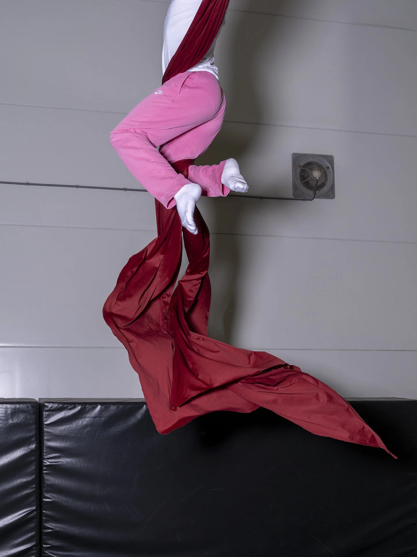 127_DSF0378_Daily life_Pink pants boy_Cut.jpg