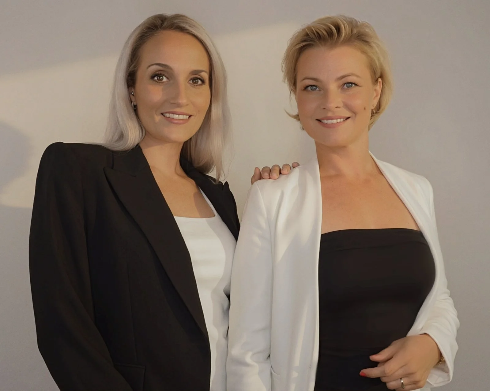 Xenia und Helena von der Bridal Academy in Wetter an der Ruhr.