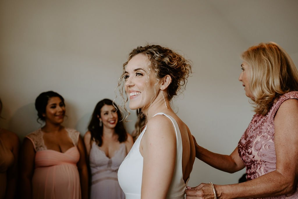 Medlyn_2019_Wedding_GettingReady-13.jpg