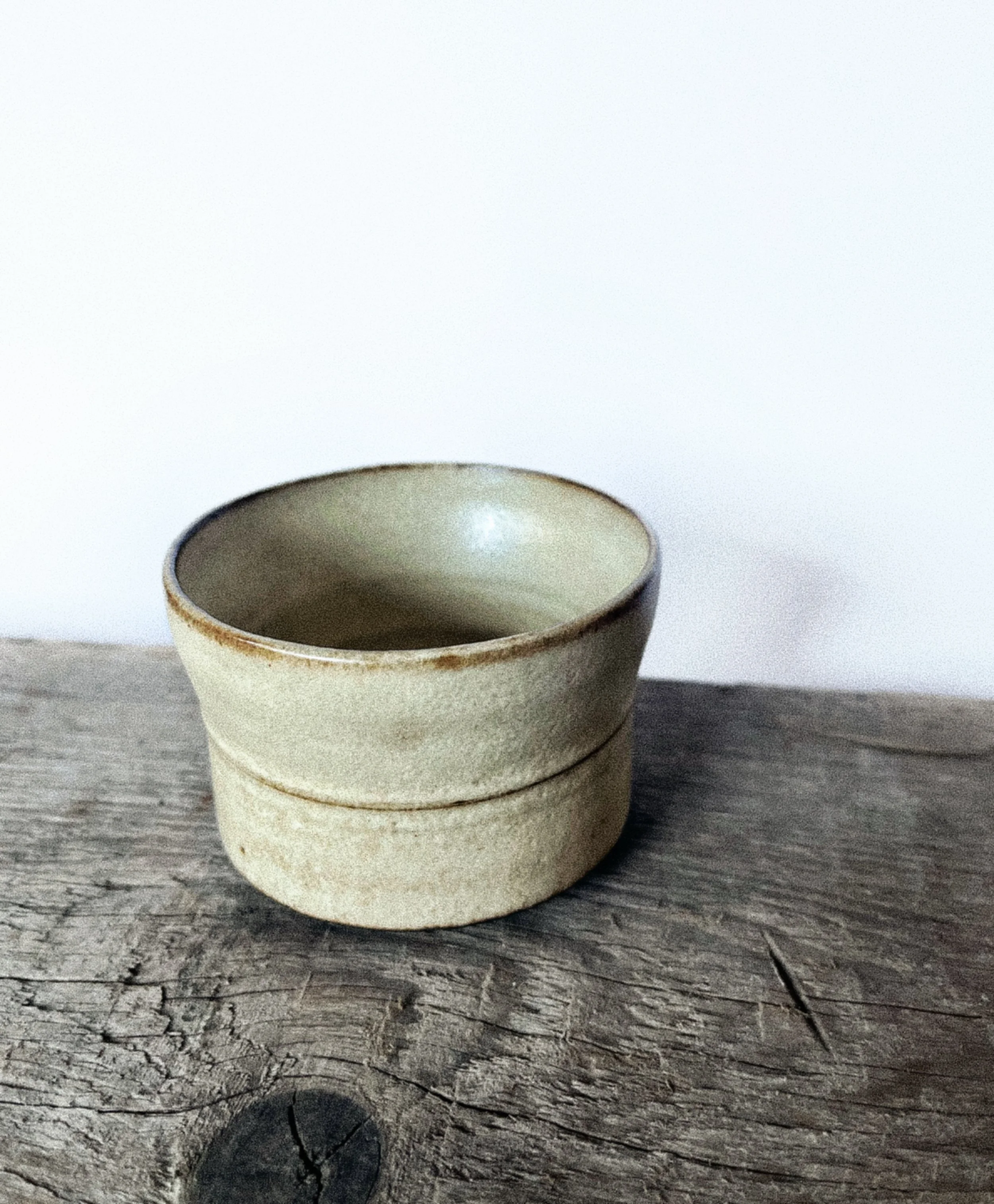 Tea Cup in Satin Cream