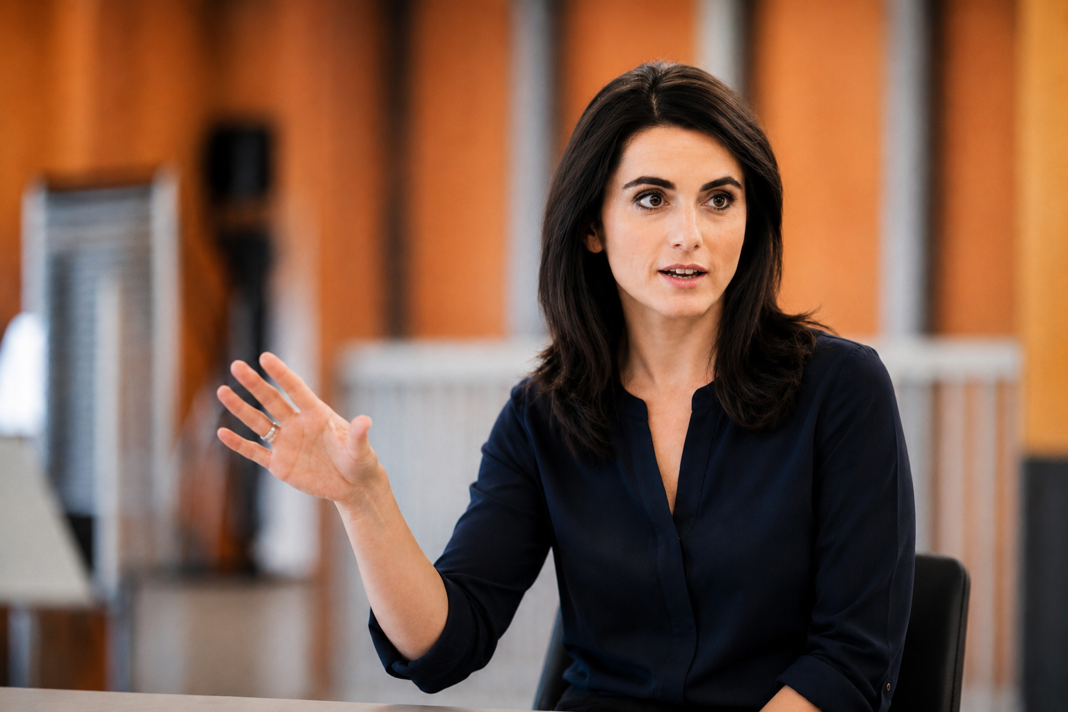 Corporate role-play specialist Shireen Farkhoy facilitating a professional training session.