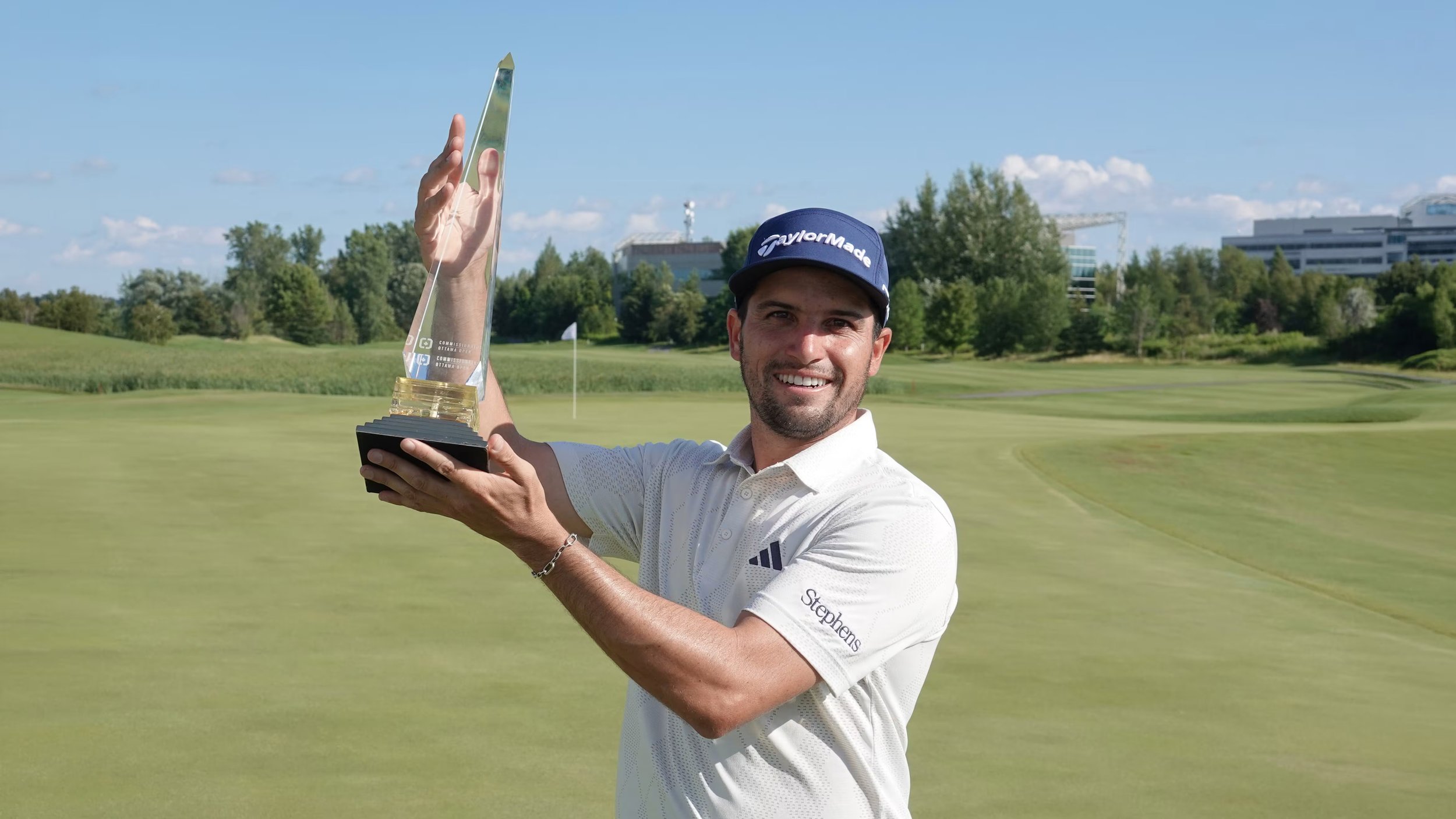 Deux premières victoires dans l'ombre du sacre de Ryan Fox