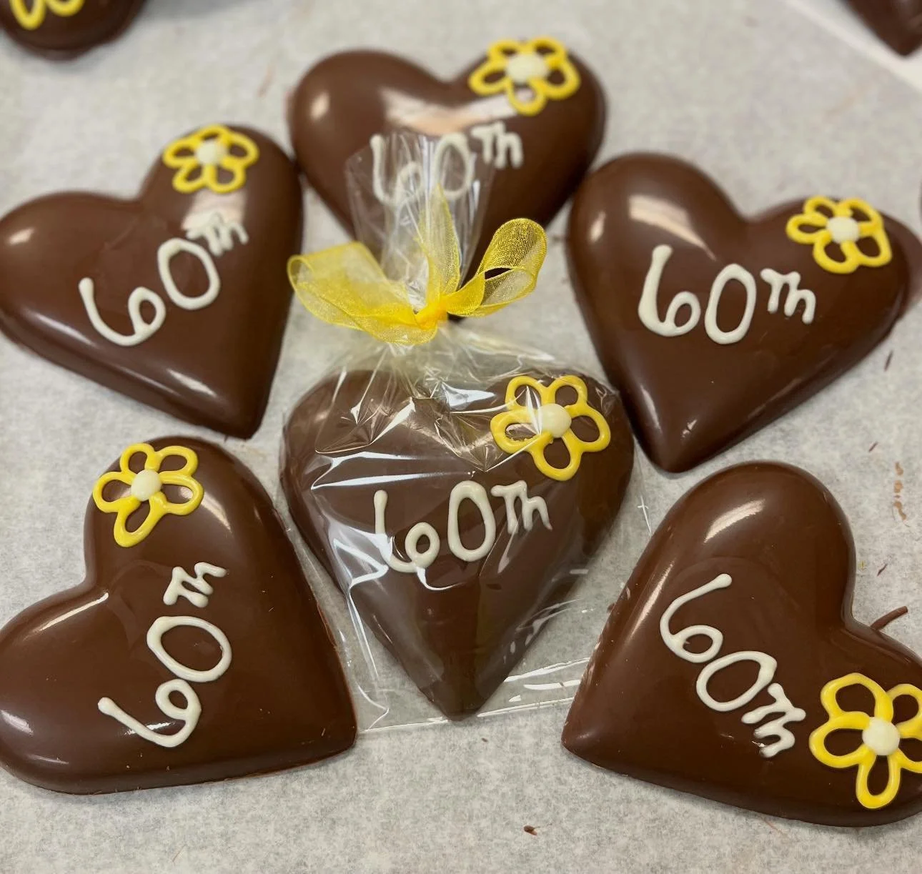Did you know we hand decorate all of our heavenly chocolate &amp; Aunt Laura&rsquo;s shortbread cookies??!!

Contact us to place your custom order!
.
.
#bellbrookchocolateshoppe #bellbrookchocolates #auntlaurasshortbreads #familybusiness #eastertreat