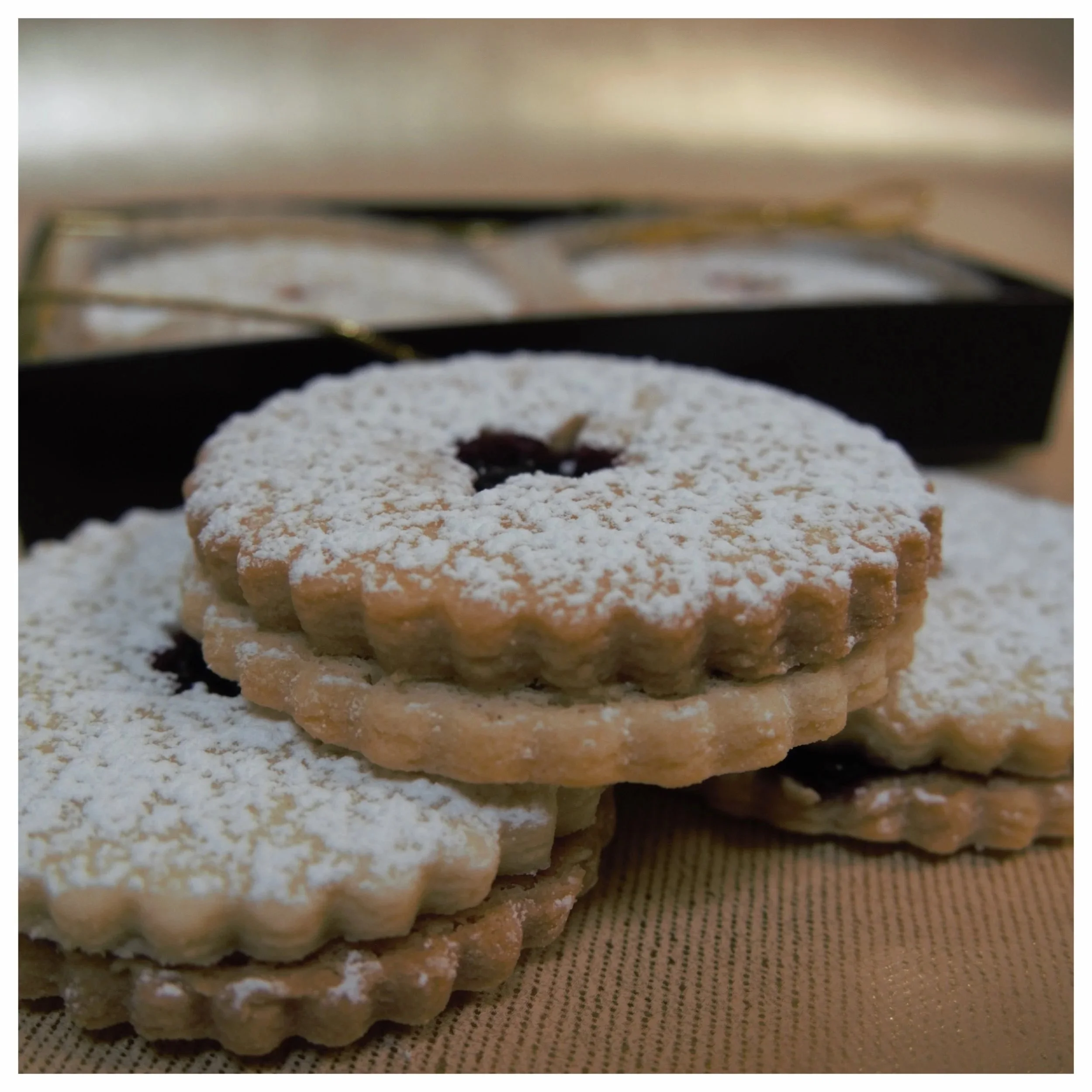 Linzer Shortbread Cookie Gift Box