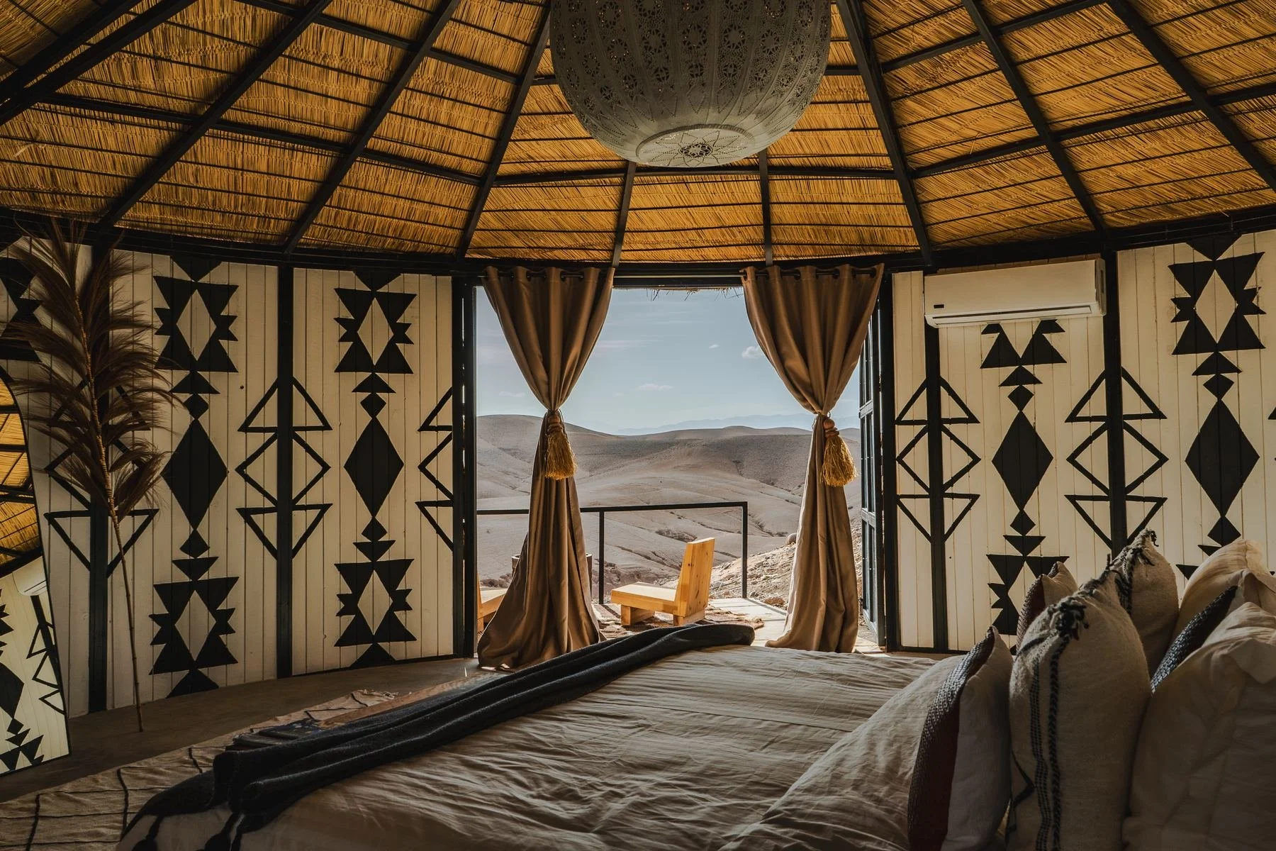 04-agafay-bungalow-bedroom.jpg