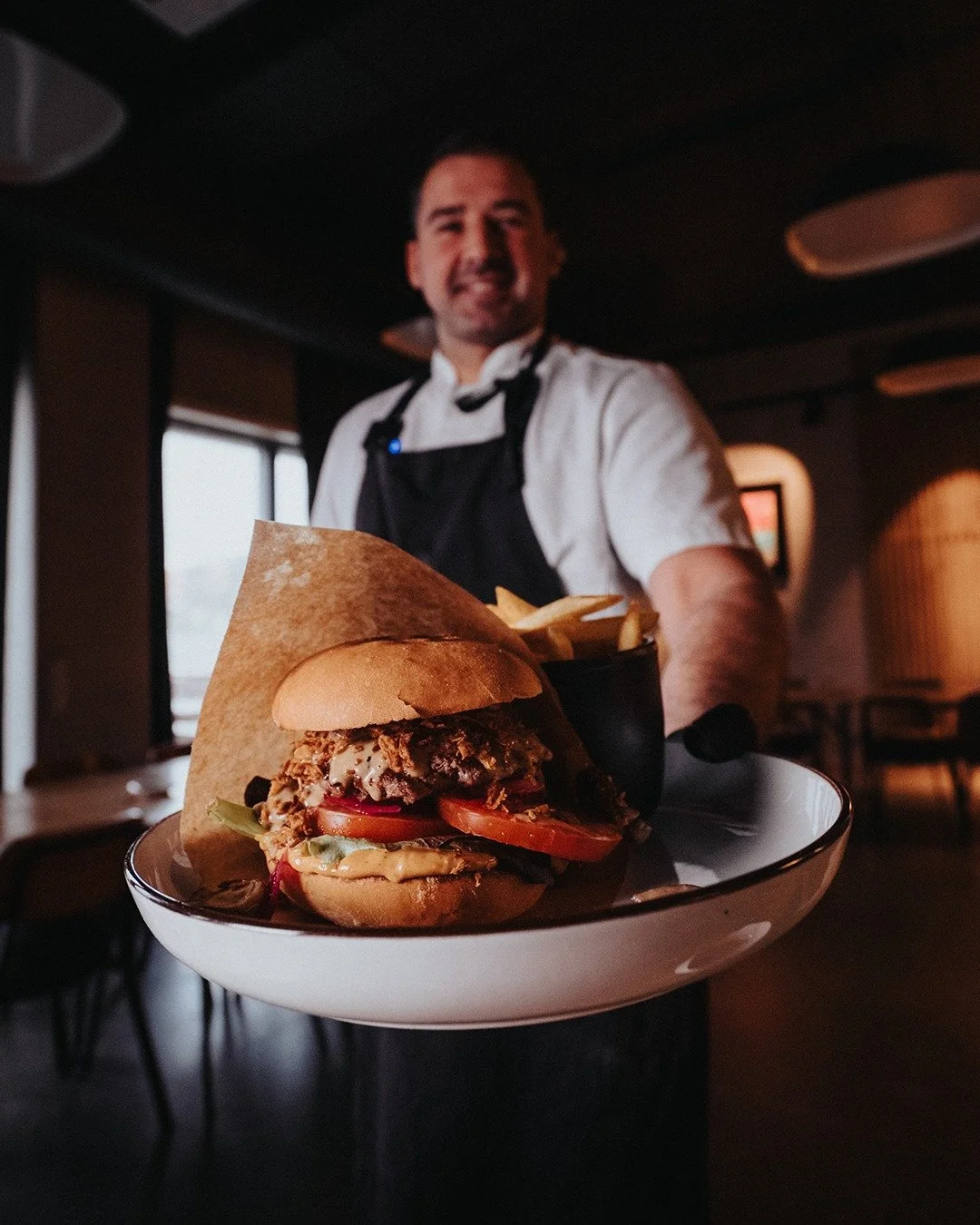 Unn deg noe godt til uken!

Pizza, burger eller pasta? Hvorfor velge n&aring;r du kan f&aring; alt hos oss? 😏
Spis her eller ta med favoritten hjem!

#levanger #pasta #innhered #verdal #mittinnherred #hainnellokalt #hainnelp&aring;levanger