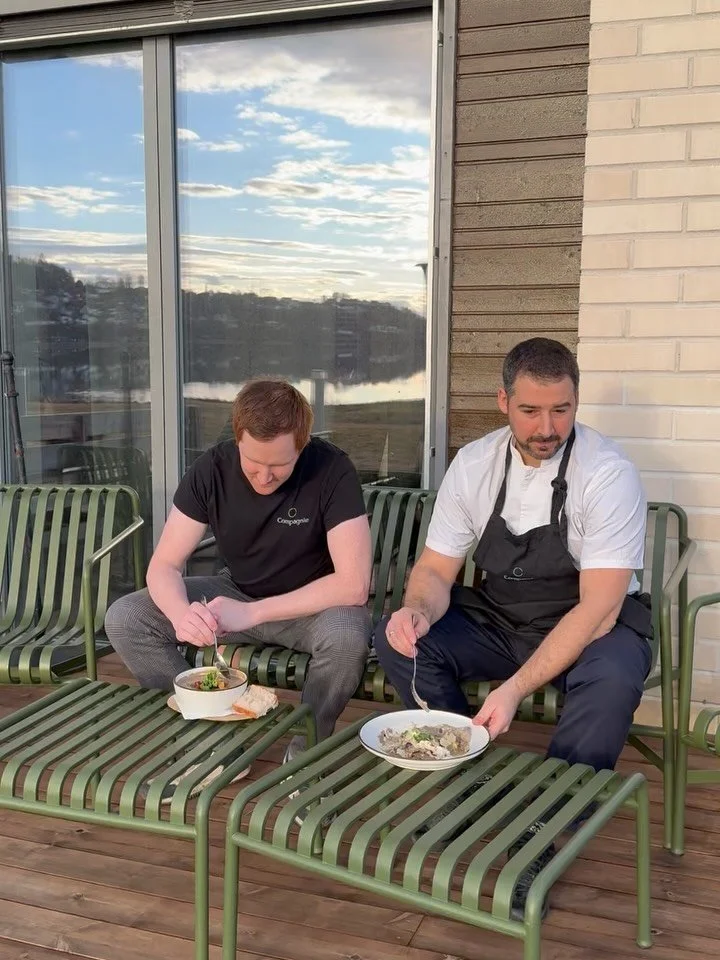 Endeli ny suppe &aring; pasta p&aring; tavla!🤩 
Skynd d&aring;kk hit &aring; eta f&oslash;r emil et opp!
Velkommen🥰

#suppe #pasta #levanger #compagnie #