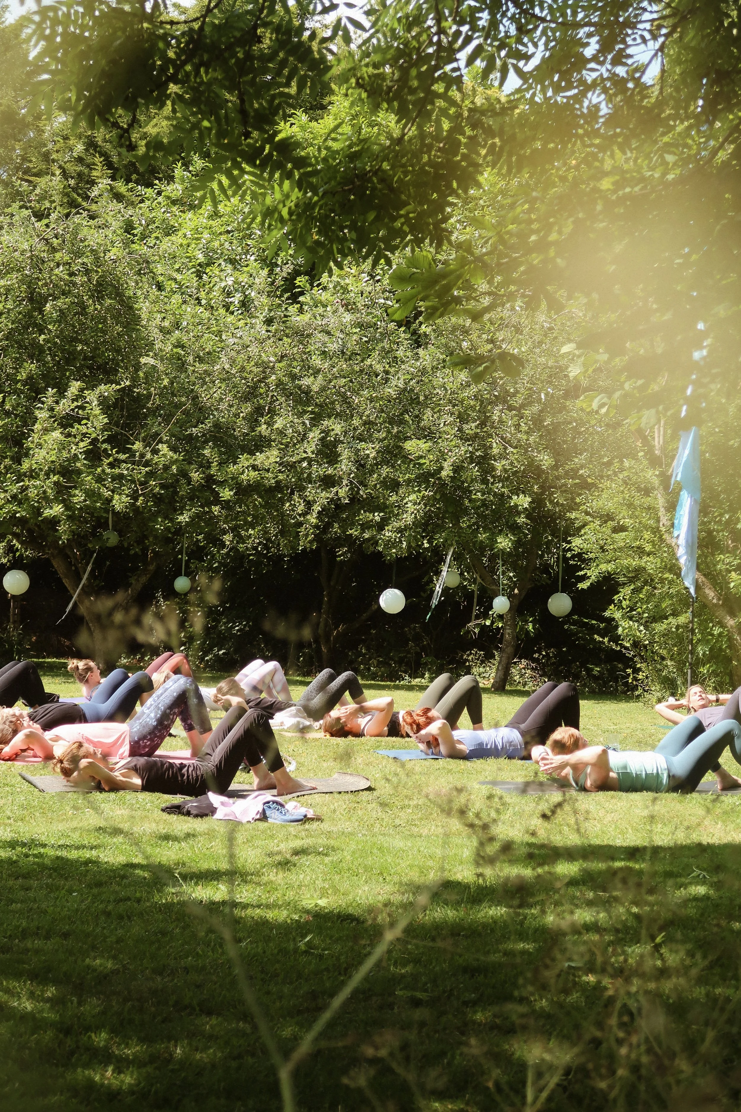 Join Rhi and I for the beginning of summer kick off with a wonderful morning of nourishing movement, delicious local refreshments and time to recharge and connect. Hosted in Churchill in the Cotswolds.