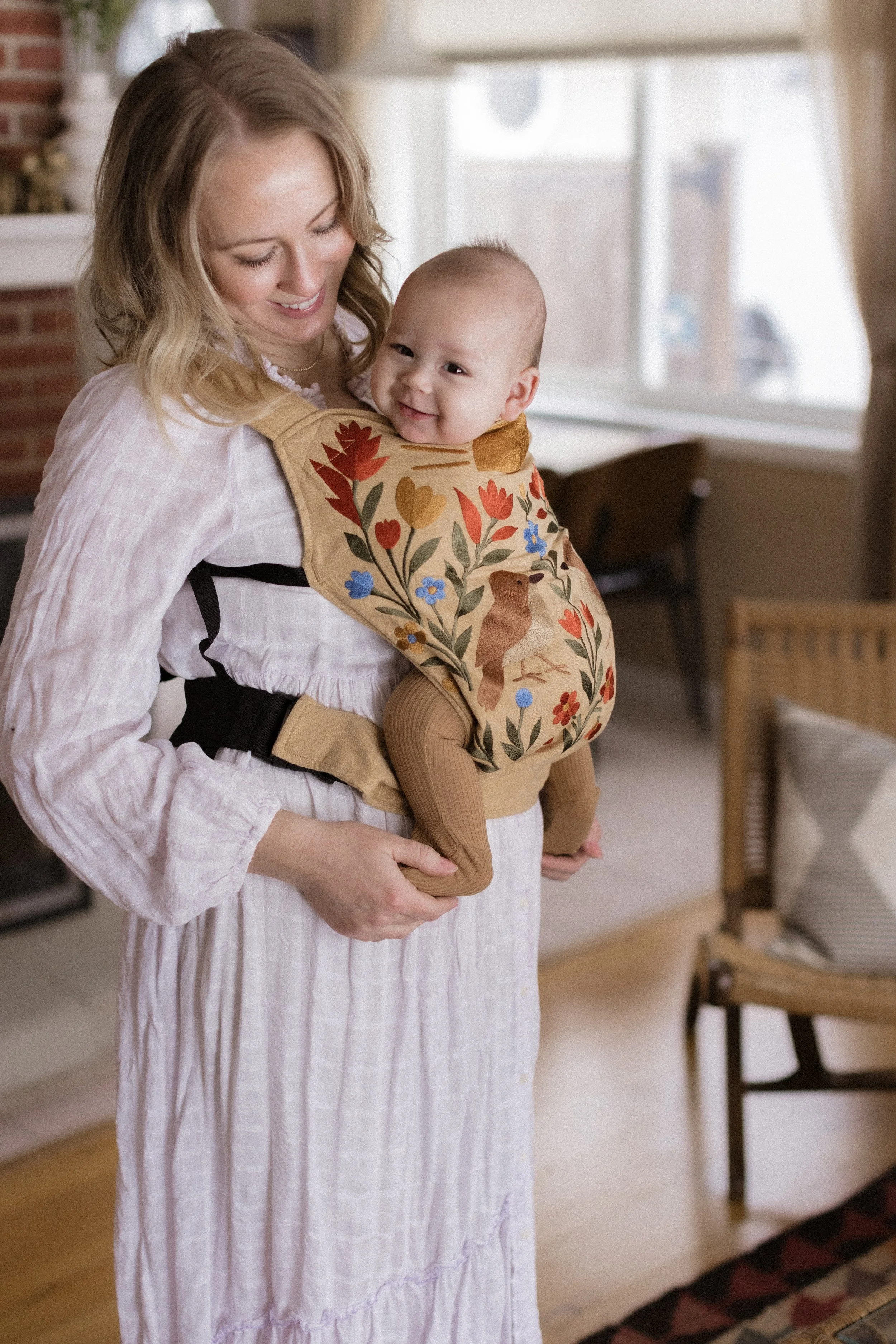baby in baby carrier product photographer chicago.jpg