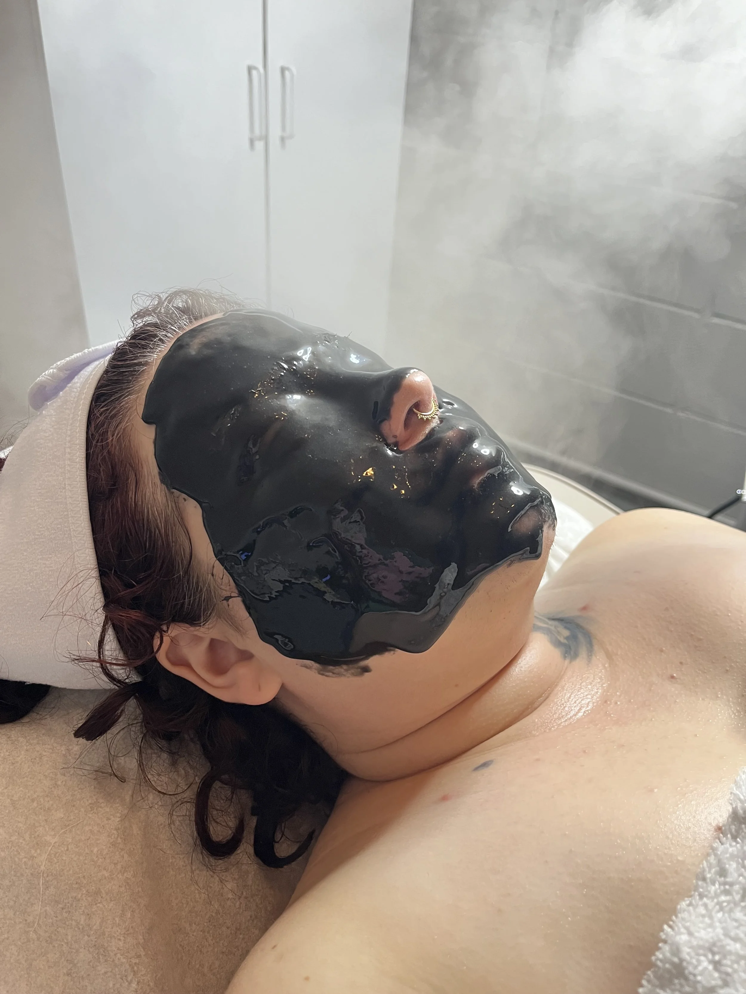 The activated charcoal hydro mask