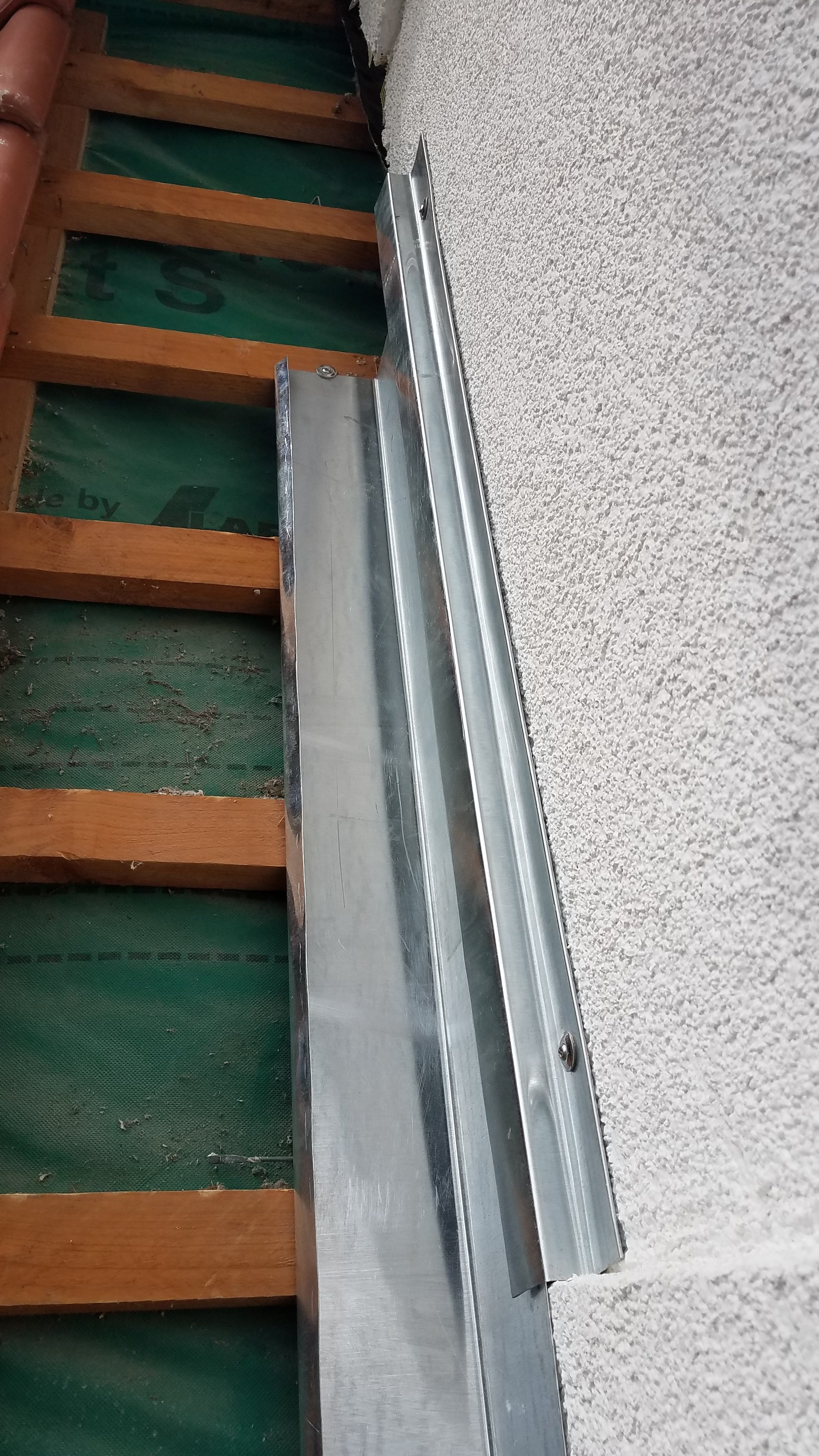 Dachdetail Wohnhauserweiterung Kehle zur Gaubenwand